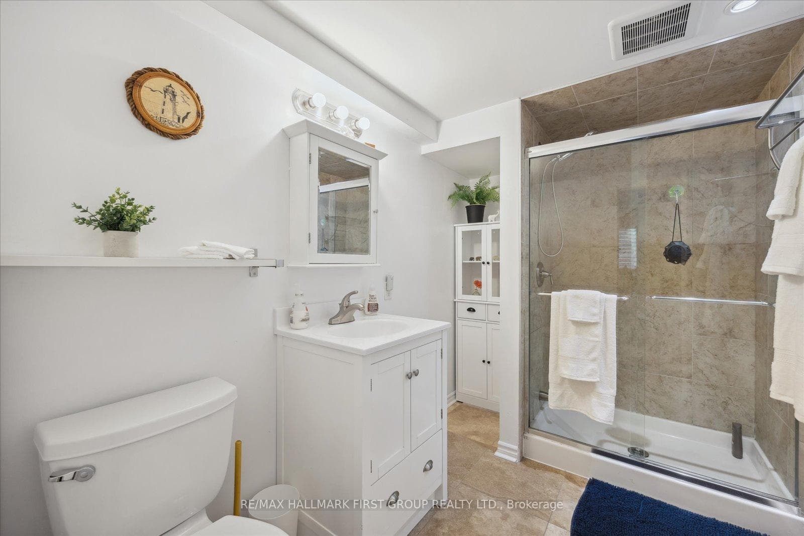 70 Carveth Crescent photo 34