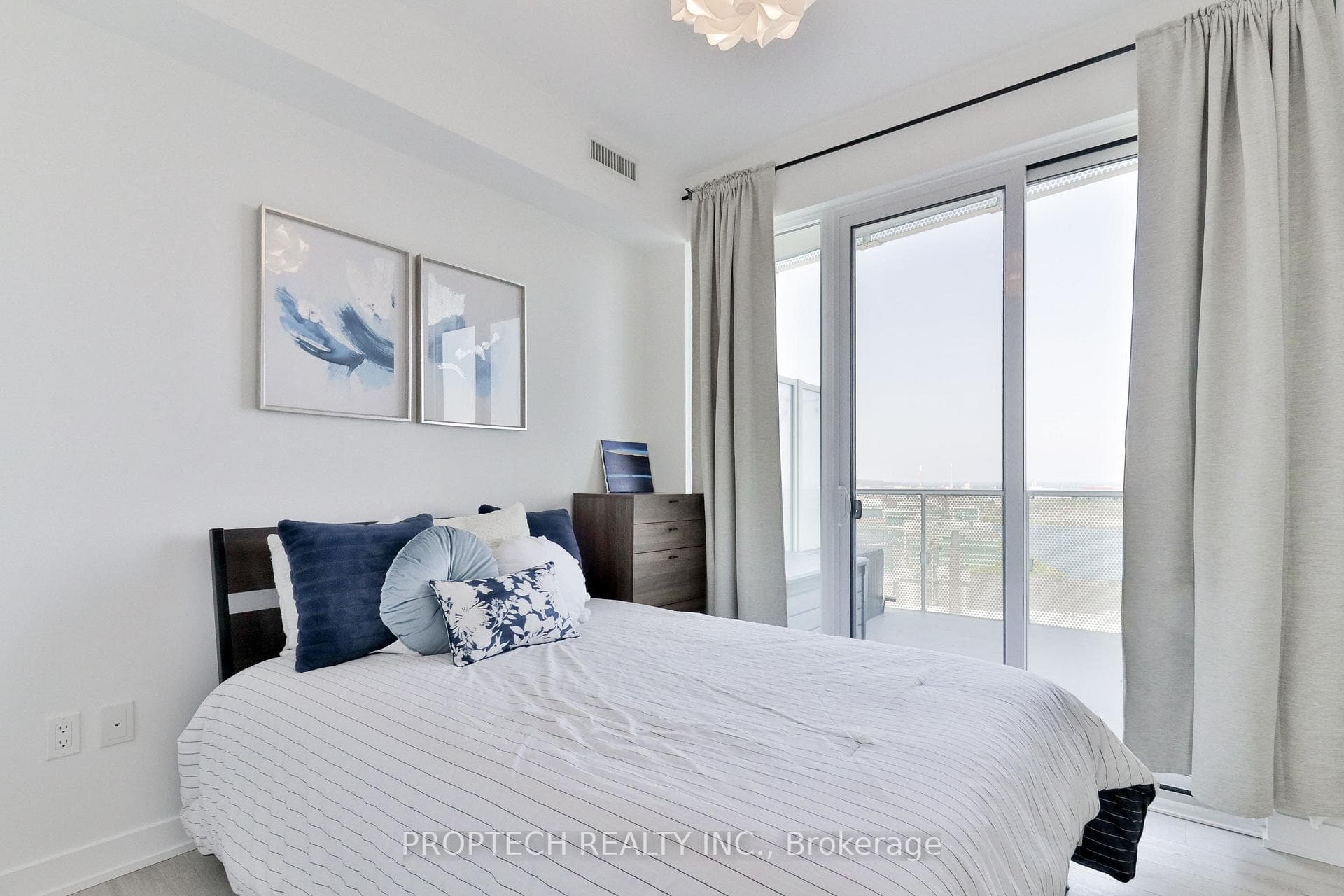 15 Queens Quay Street Unit 2602 photo 10