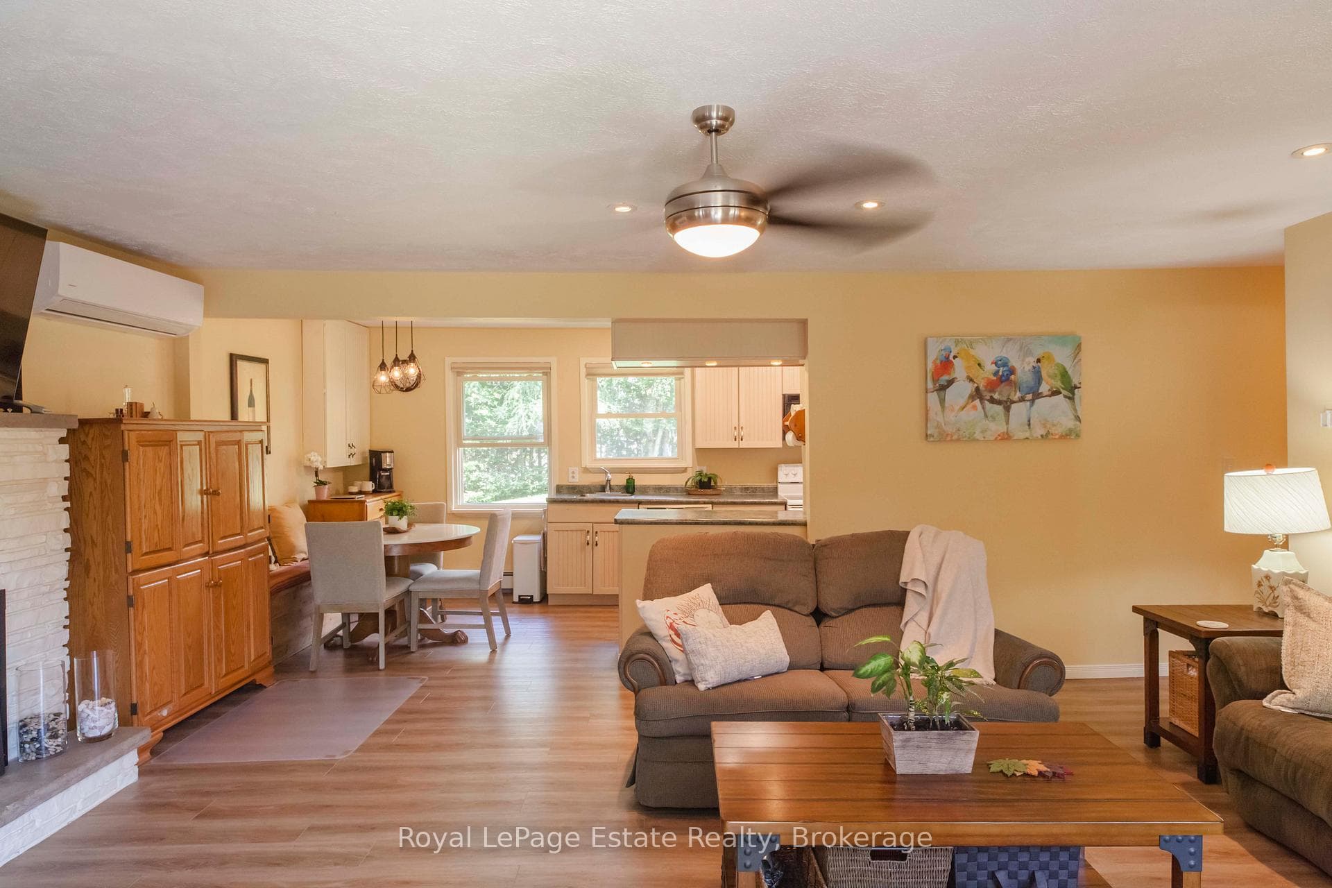 326 Lindsay Street photo 21