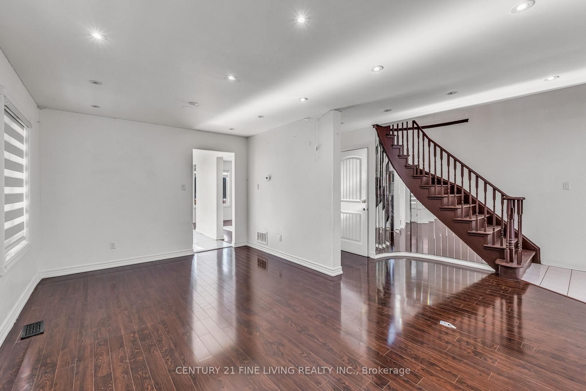 71 Ravenscliffe Court photo 10