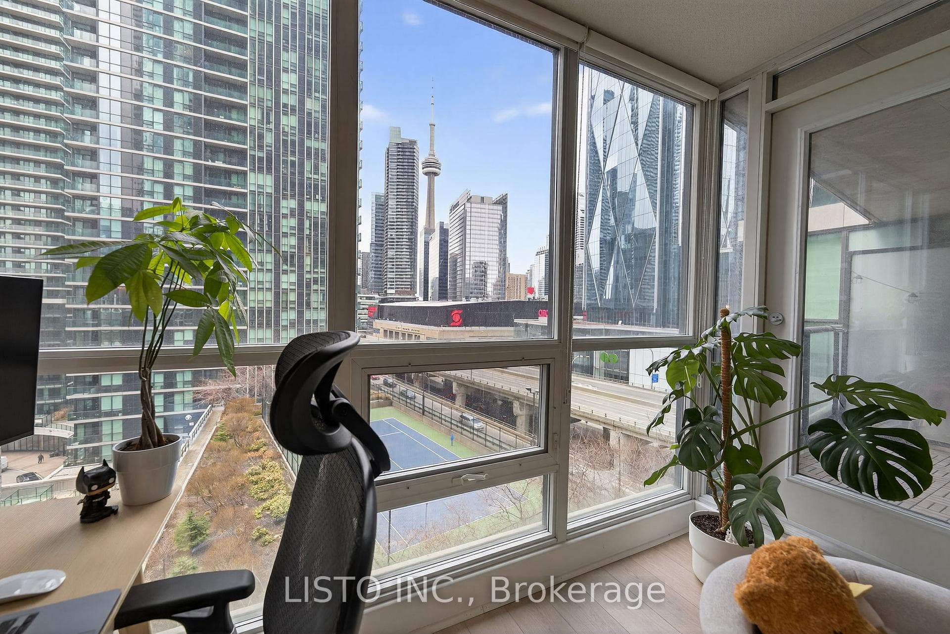16 Yonge Street Unit 1013 photo 14