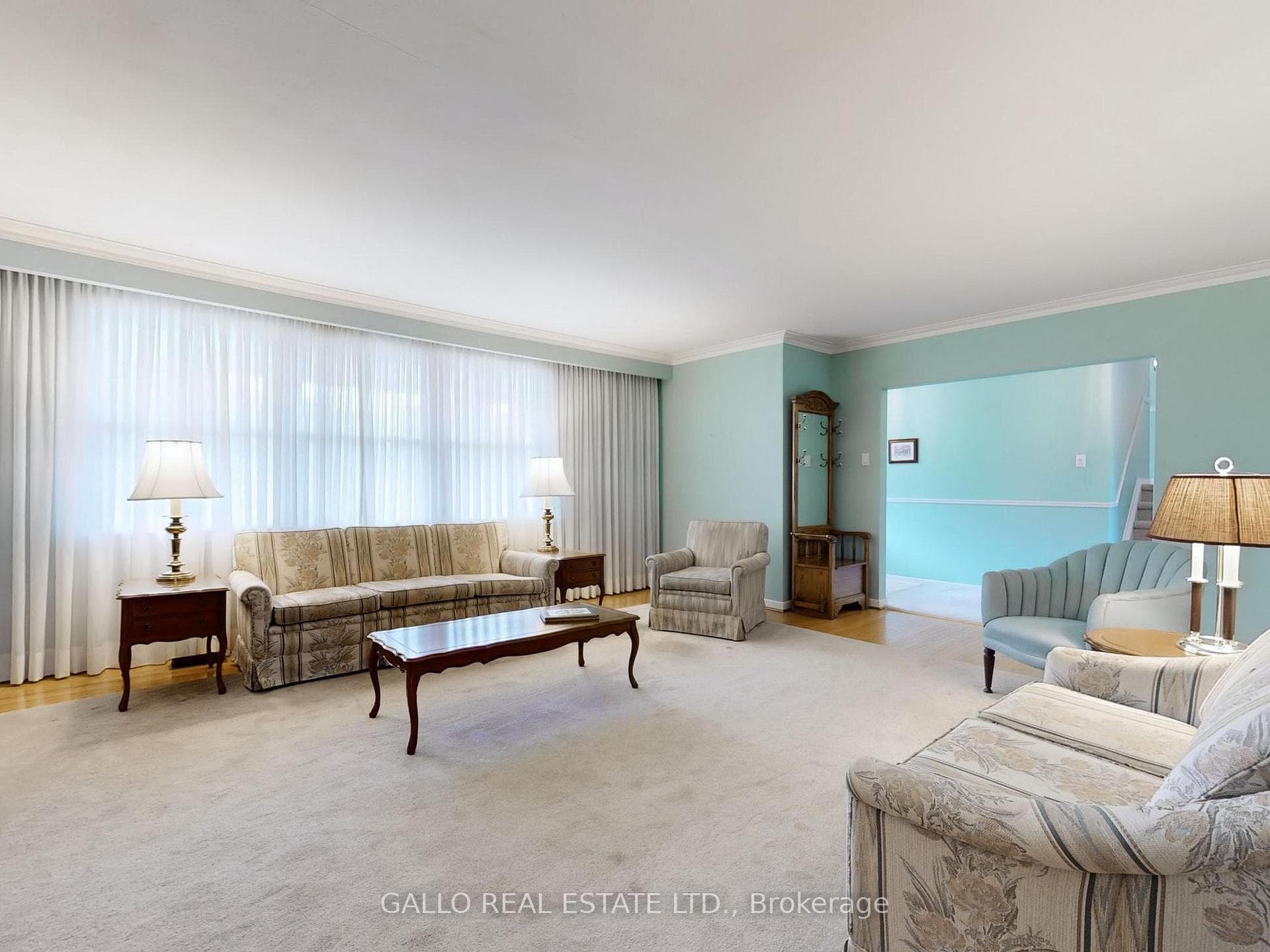 449 Watson Drive photo 4
