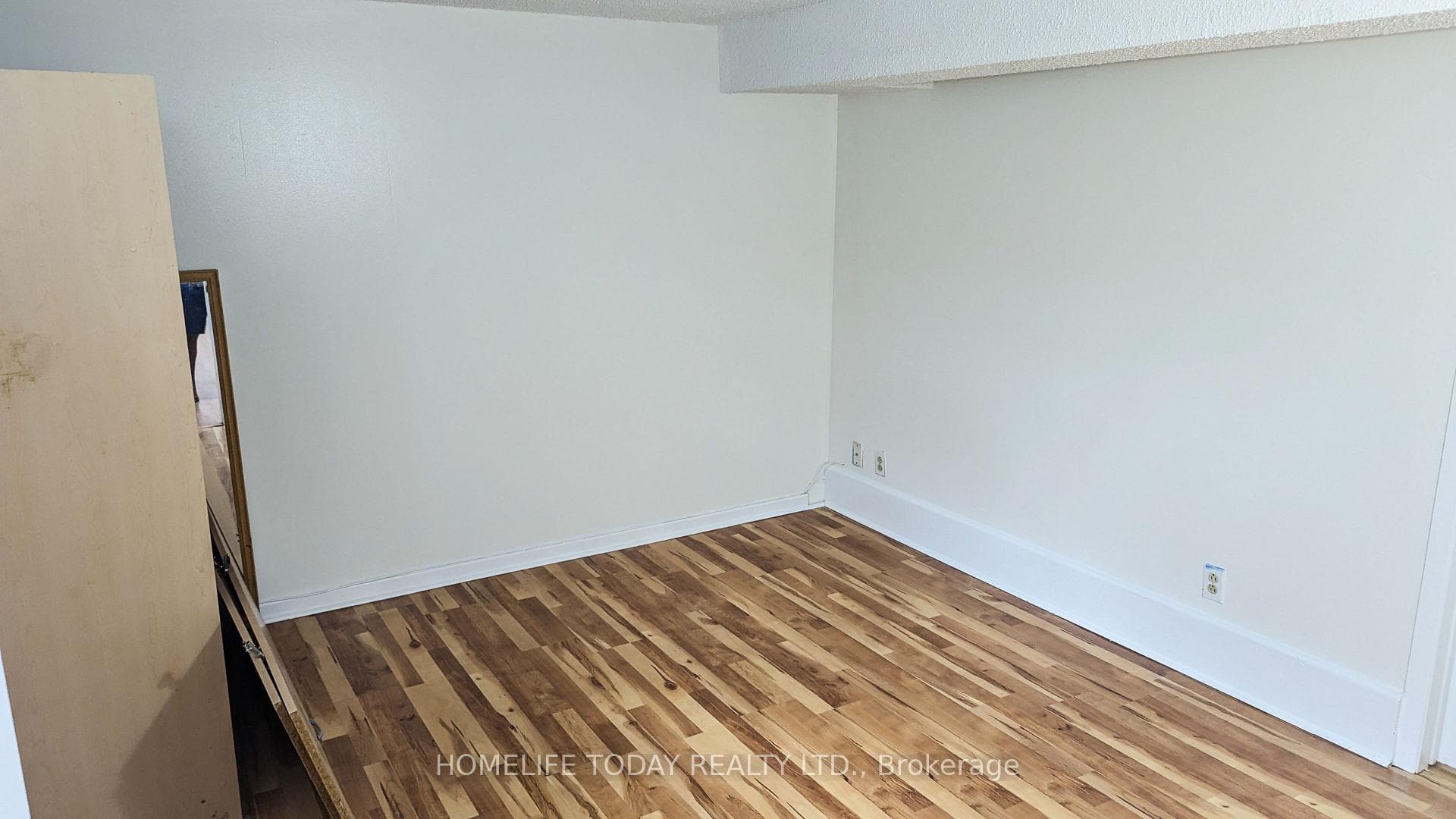 9 Gemshaw Crescent Unit Bsmt photo 7