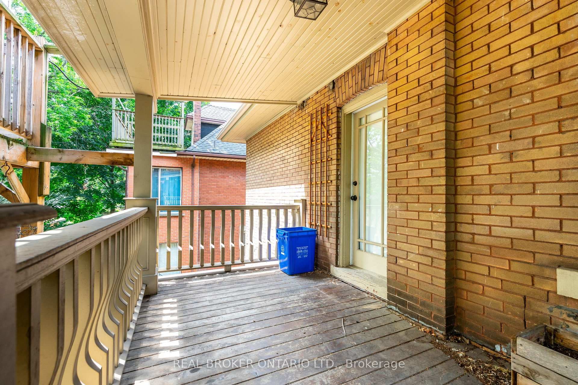 137 Sherman Avenue photo 12