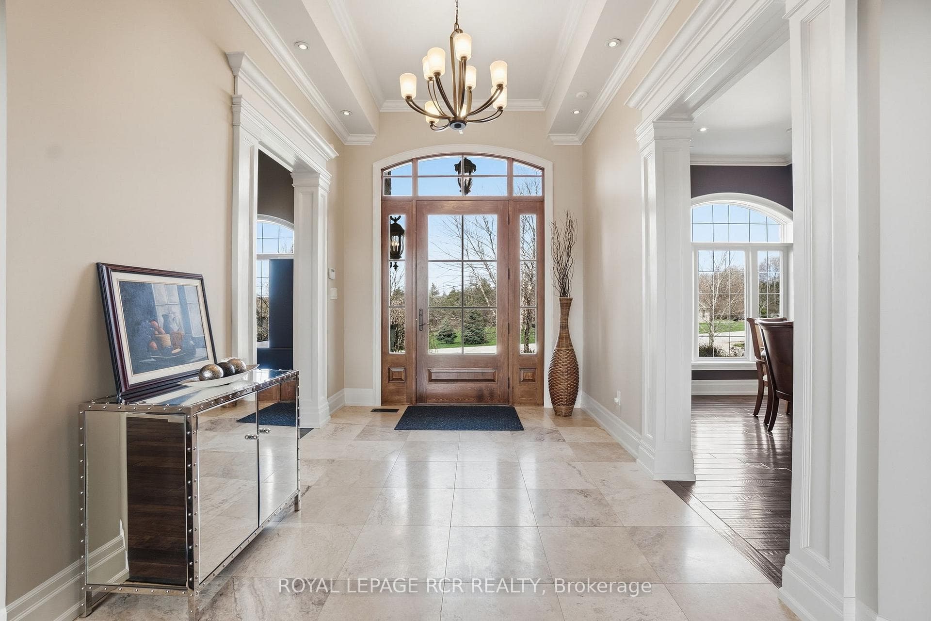 Grand Foyer with 10ft. Ceilings