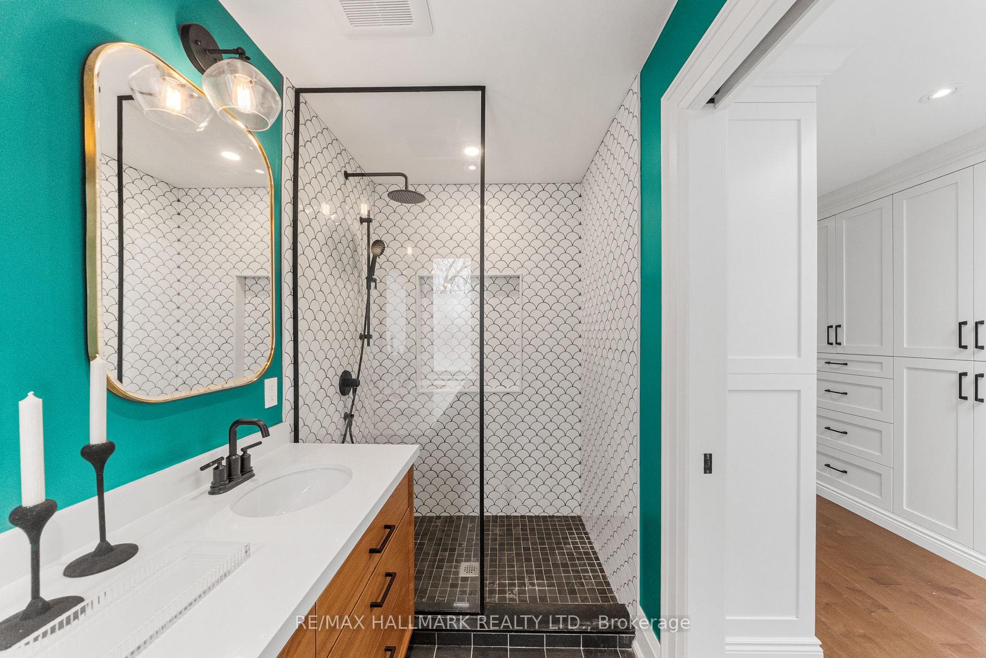 181 Withrow Avenue photo 38