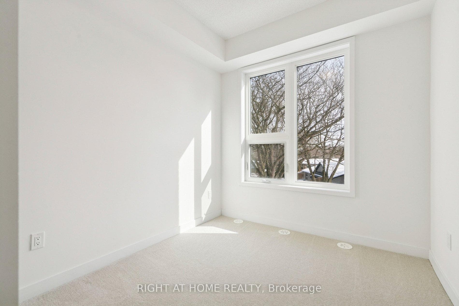 496 Plains Road Unit TH30 (unit# 9) photo 11