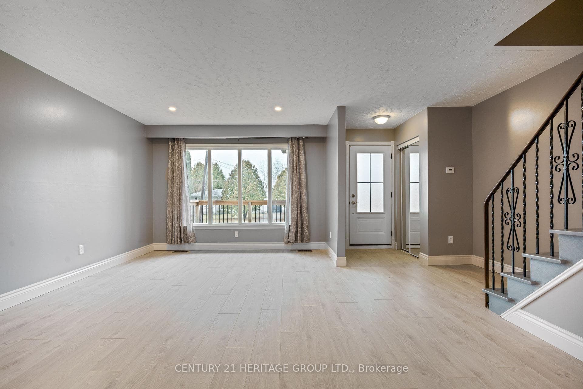 415 Mill Street photo 8