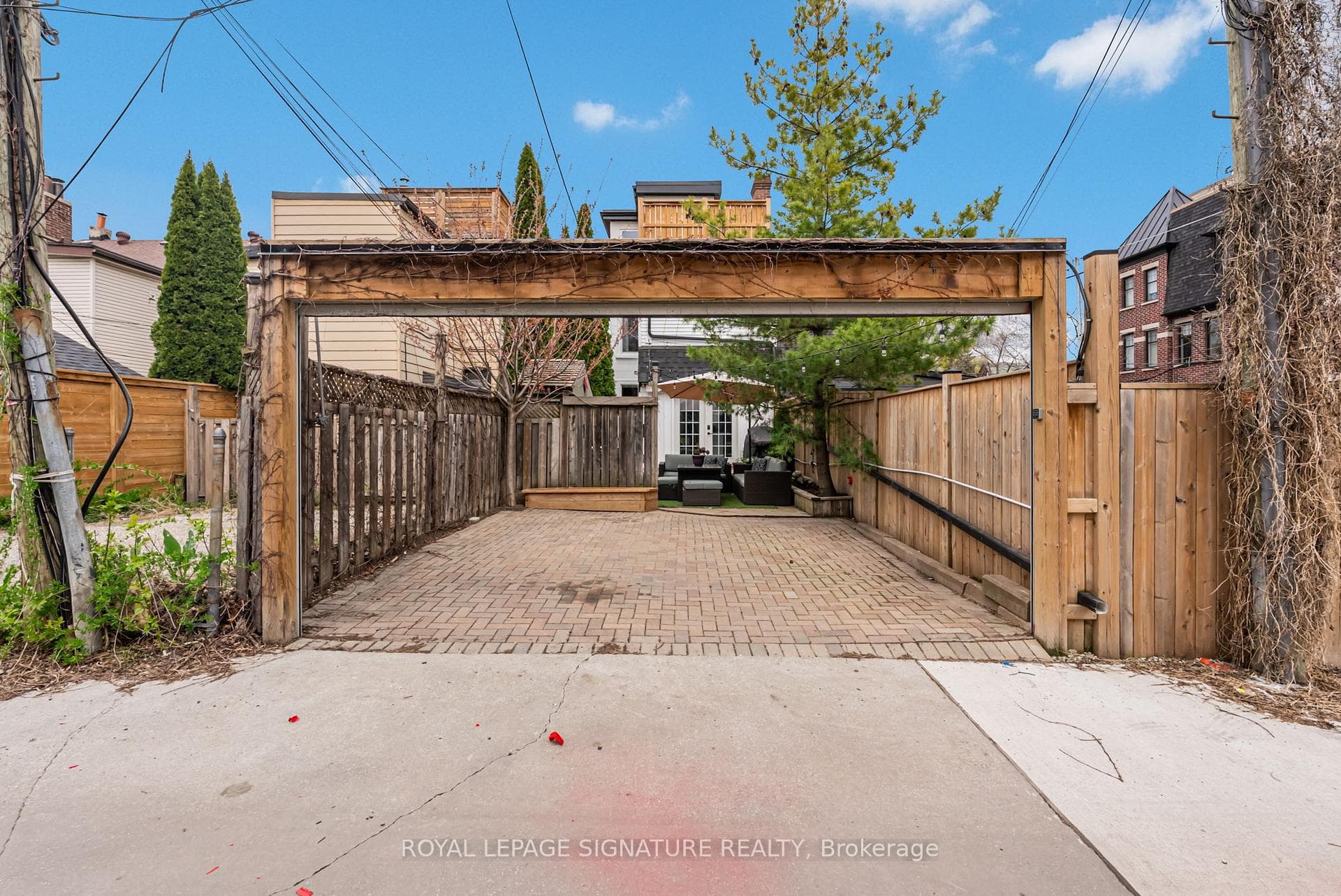166 Broadview Avenue photo 49