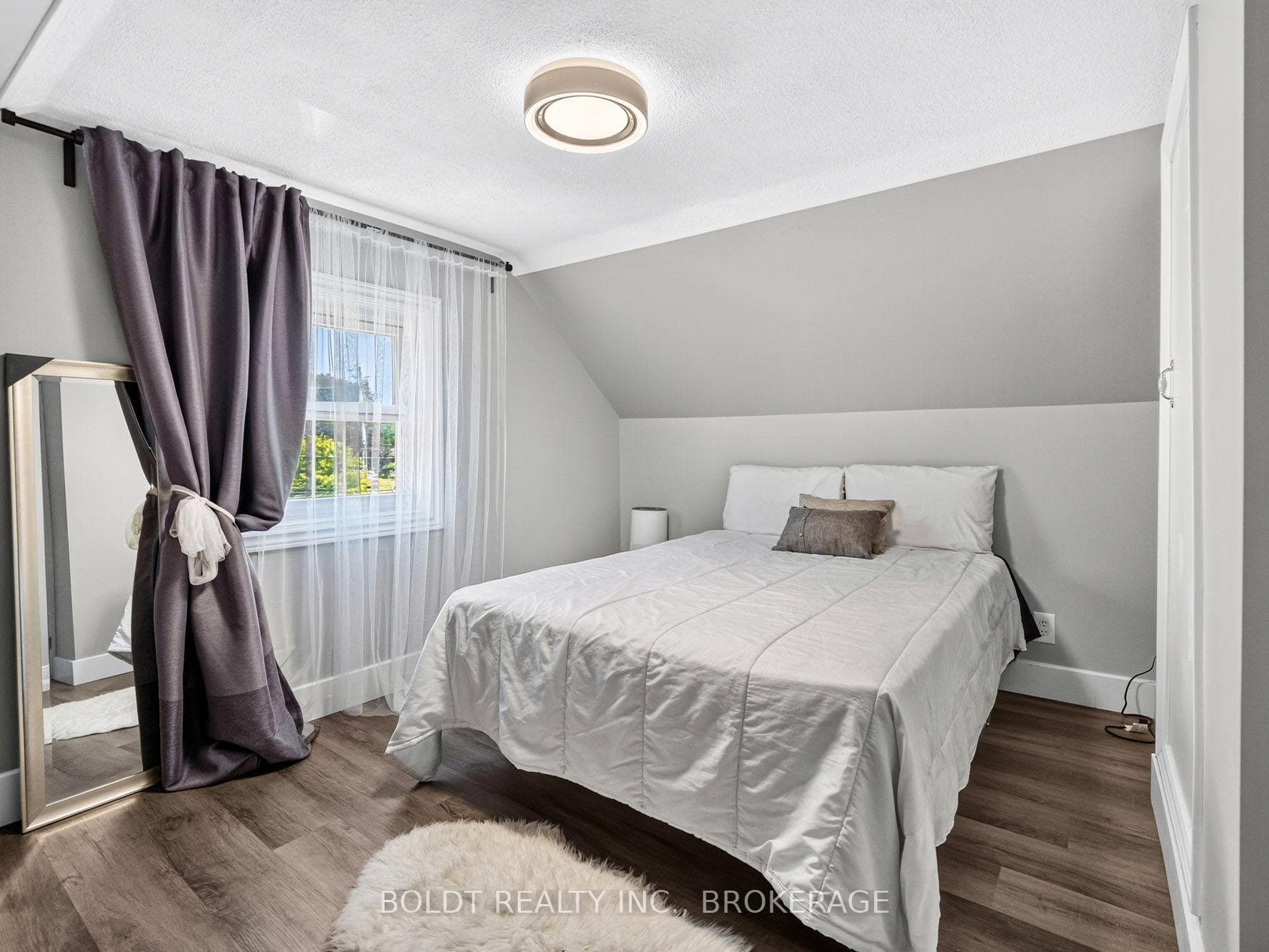 642 PENNER Road photo 19