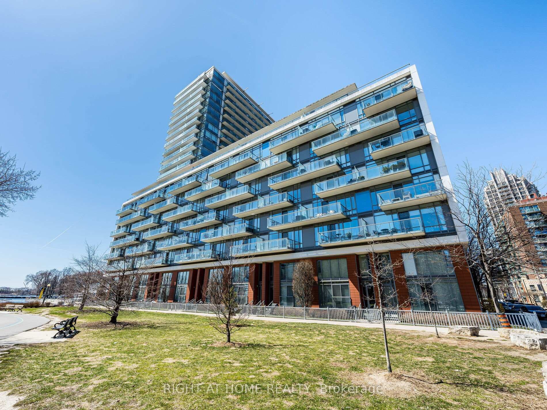 90 Stadium Road Unit 301 photo 4