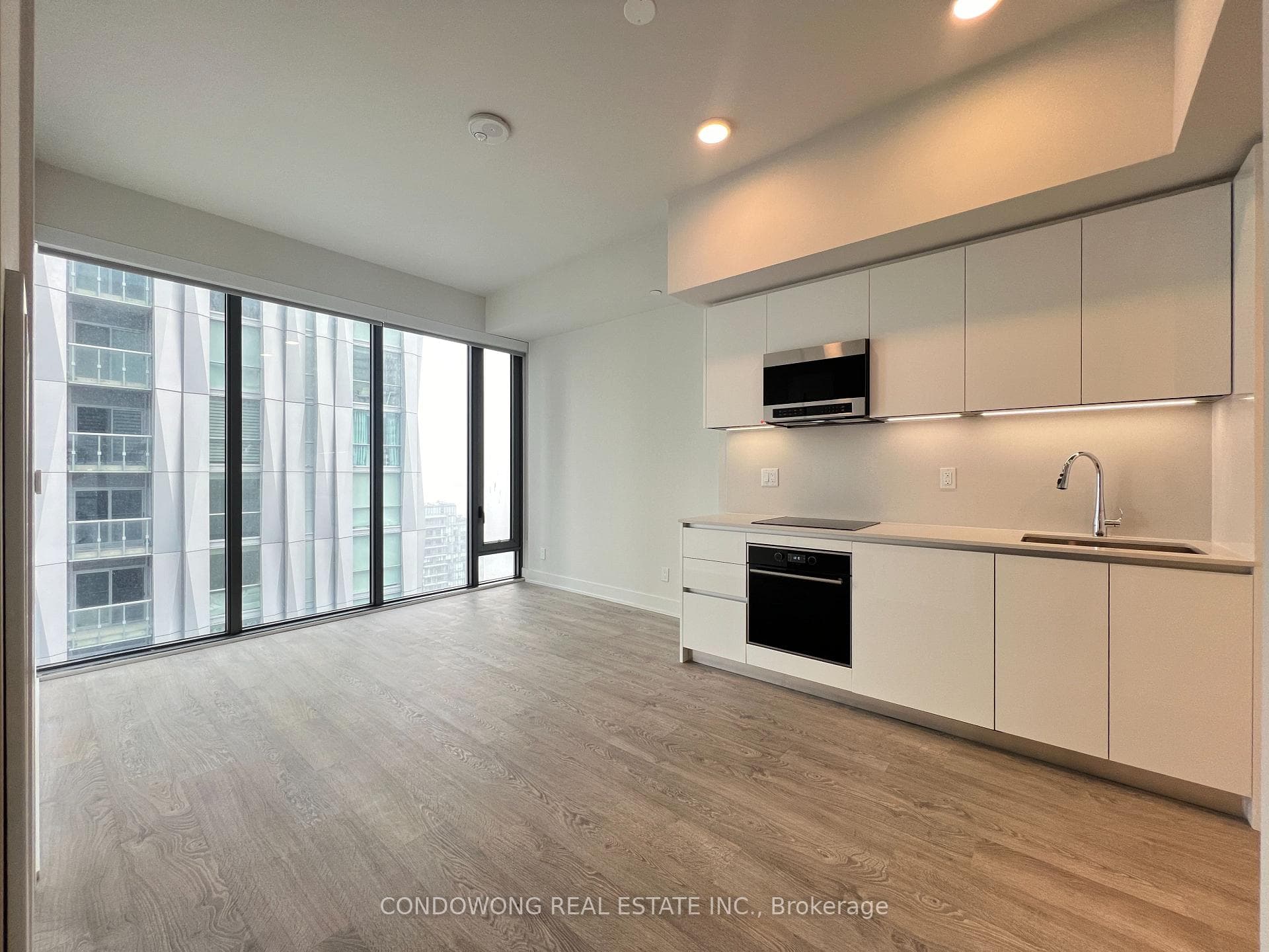 8 Cumberland Street Unit 4308 photo 1