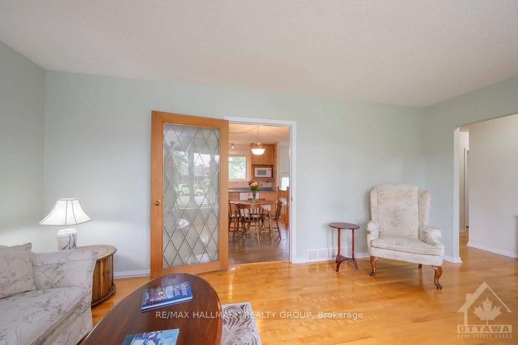 3120 SOUTHMORE Drive photo 5