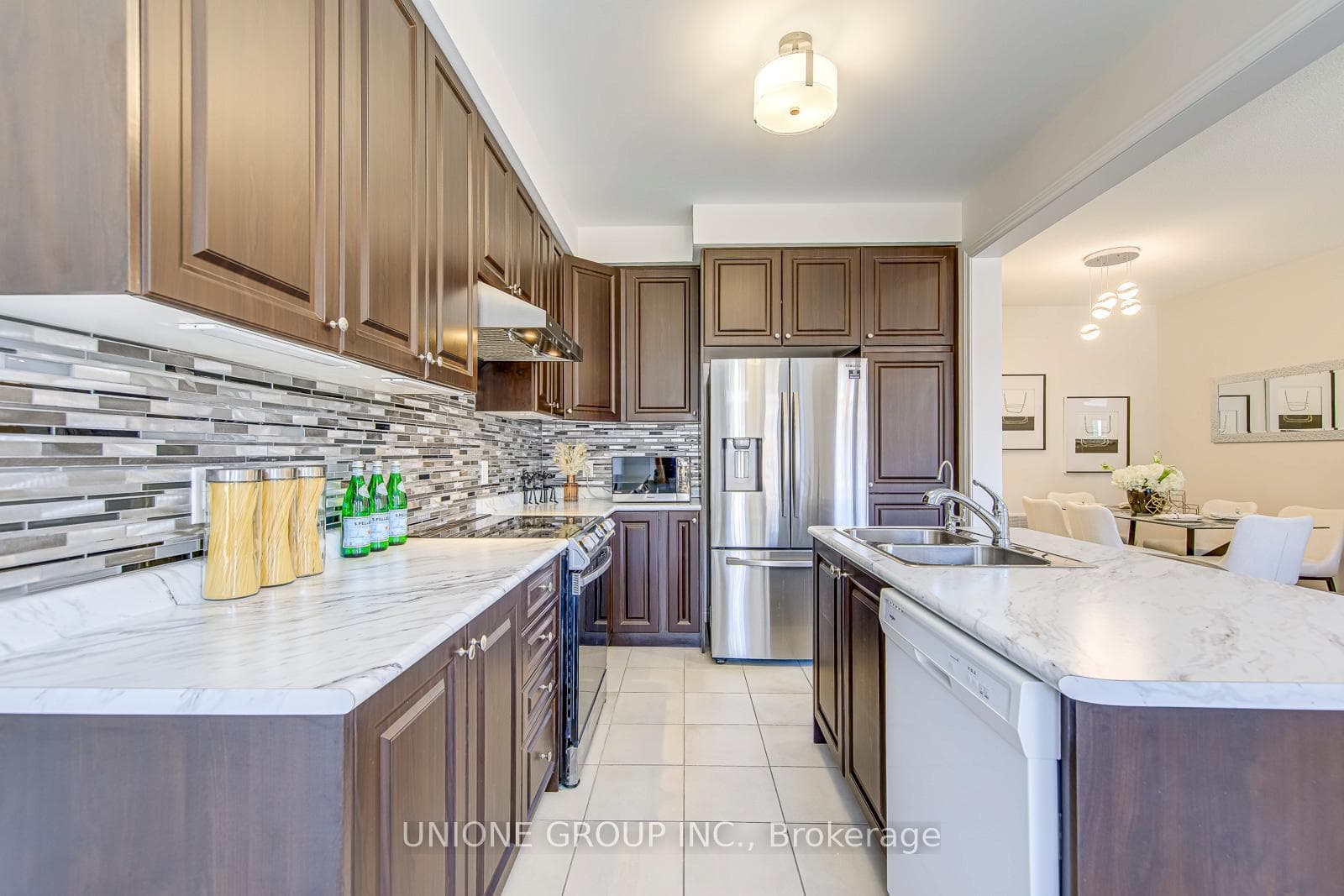 1458 Pratt Heights photo 16