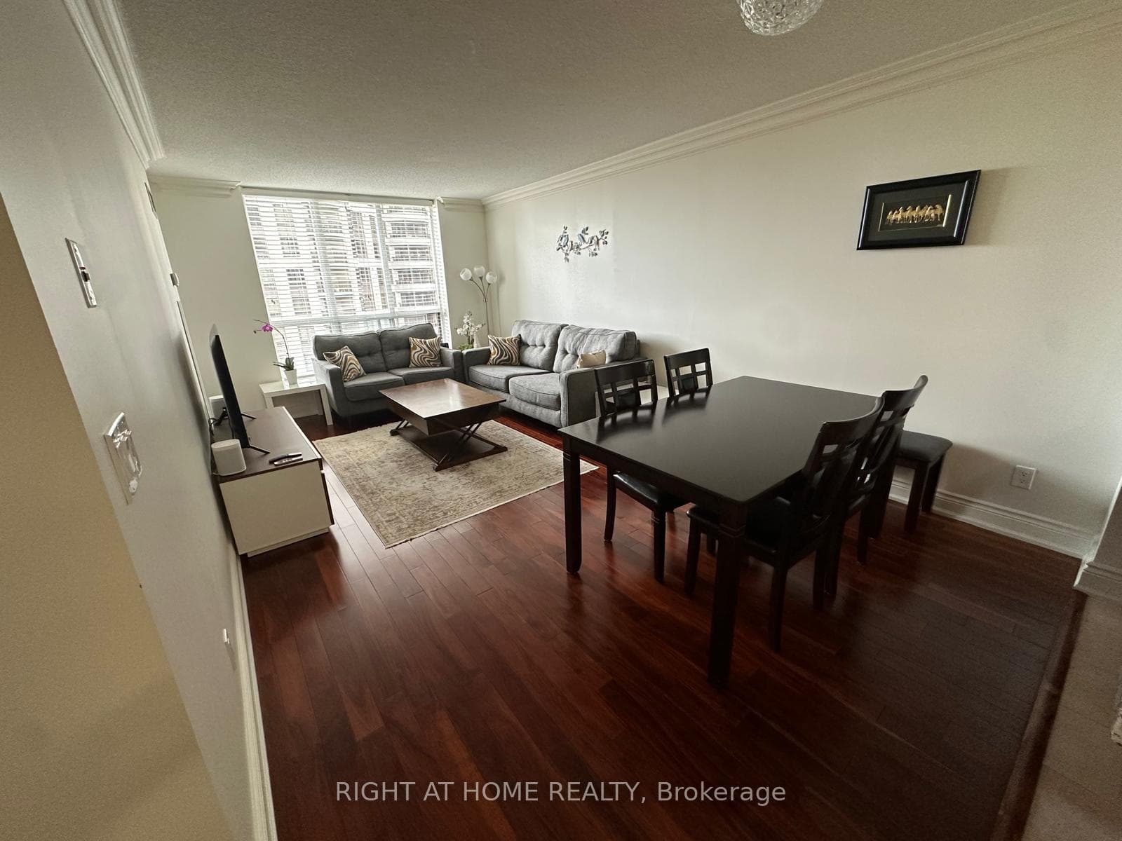 55 Harrison Garden Boulevard Unit 804 photo 2