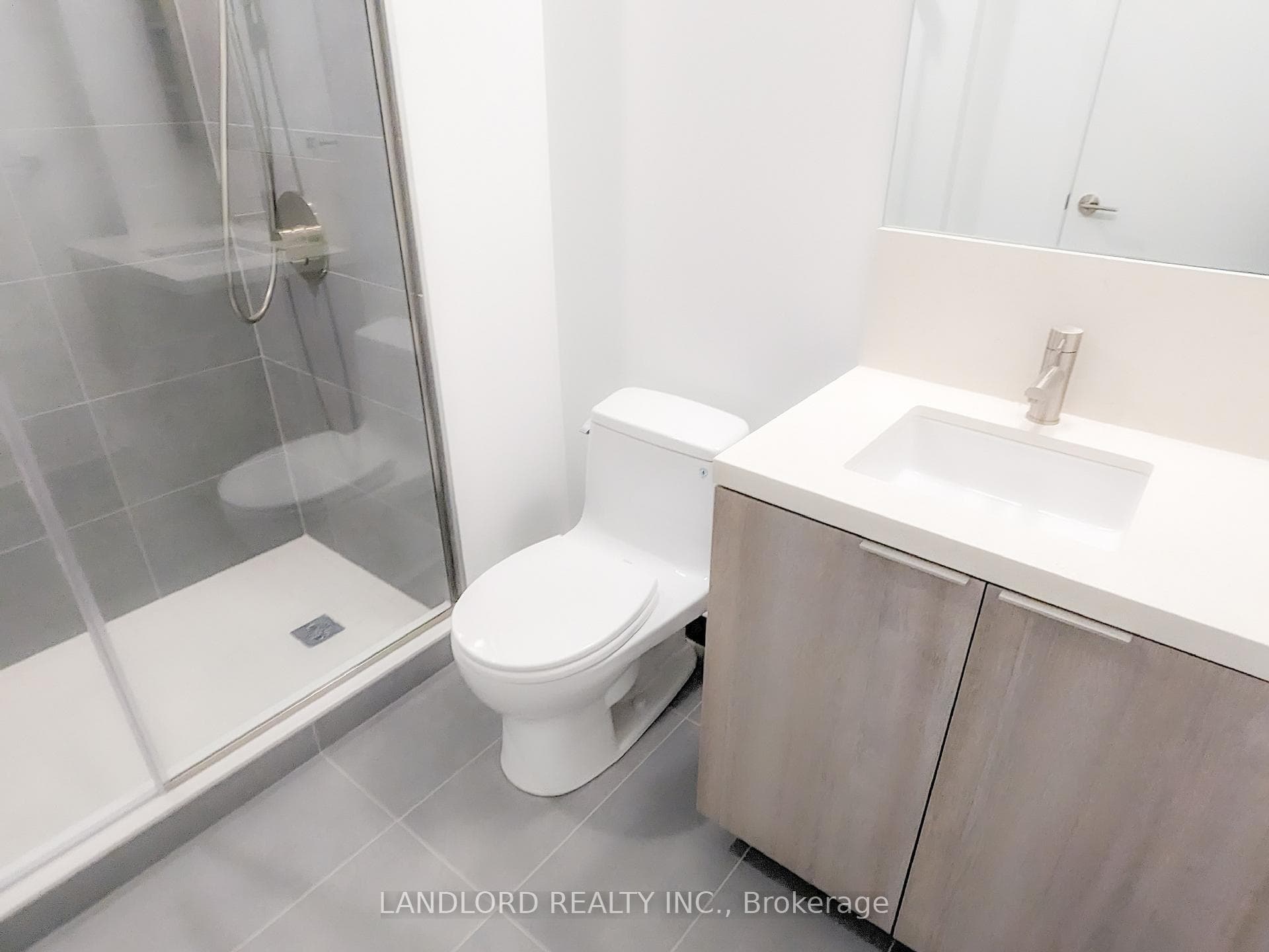 2020 bathurst Street Unit 201 photo 13