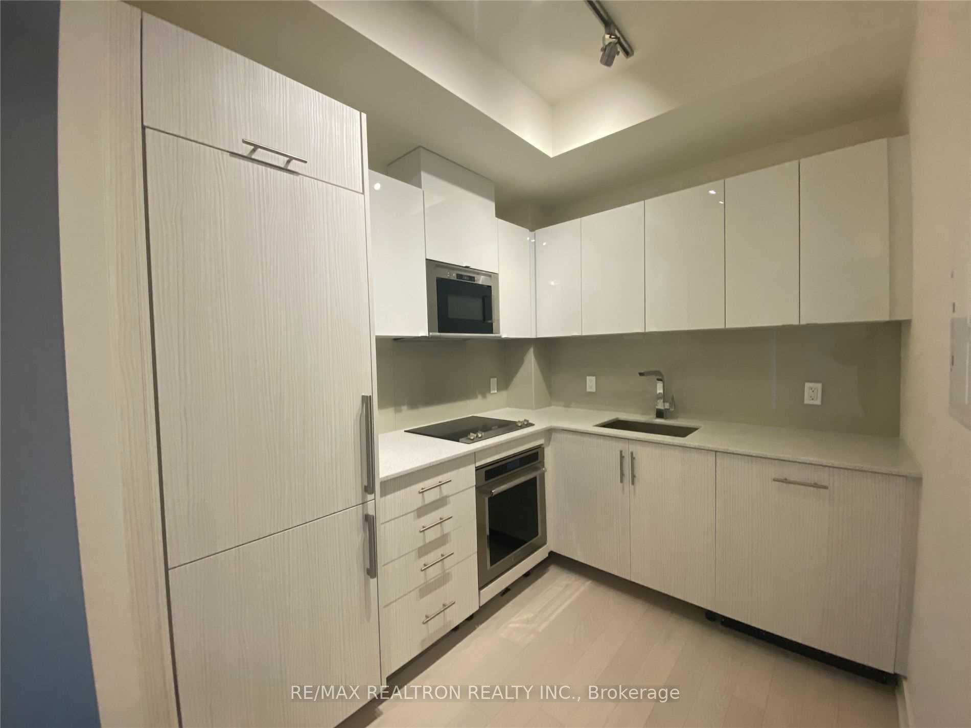 330 Richmond Street Unit 2205 photo 3
