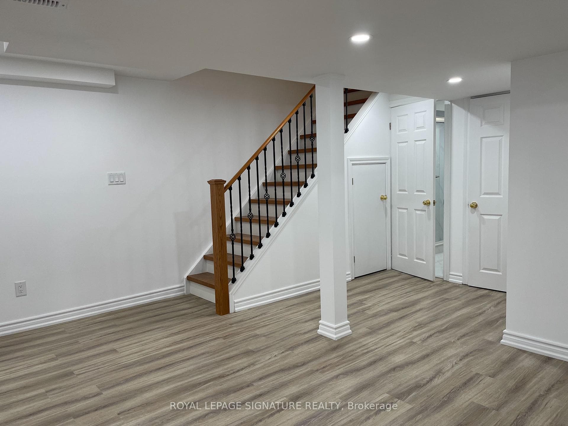 46 Tara Crescent Unit Bsmt photo 2