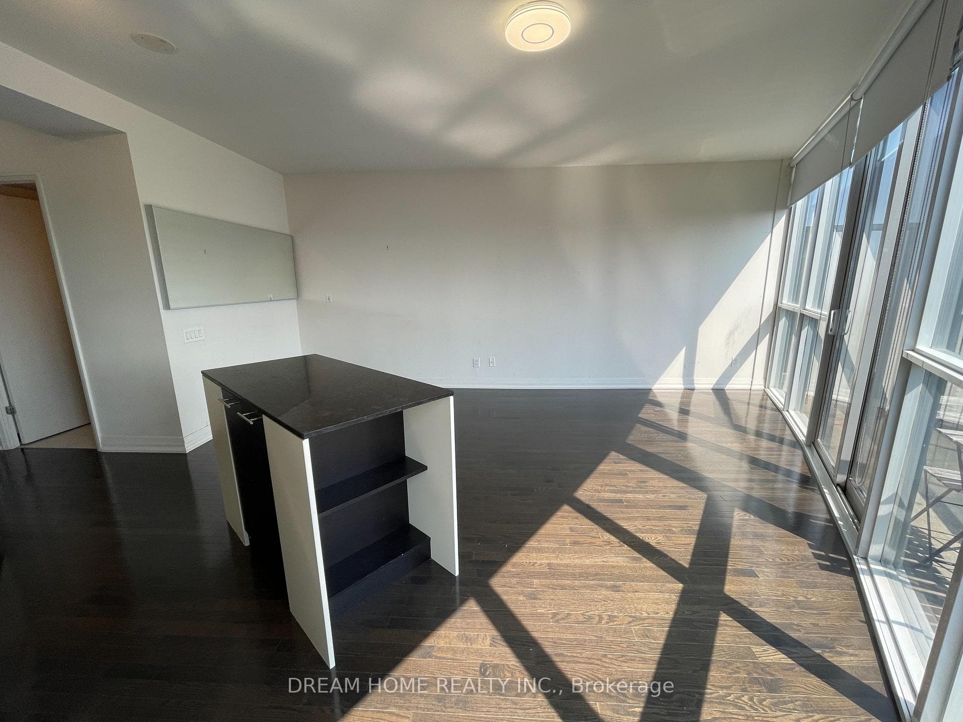 25 Carlton Street Unit 3302 photo 5