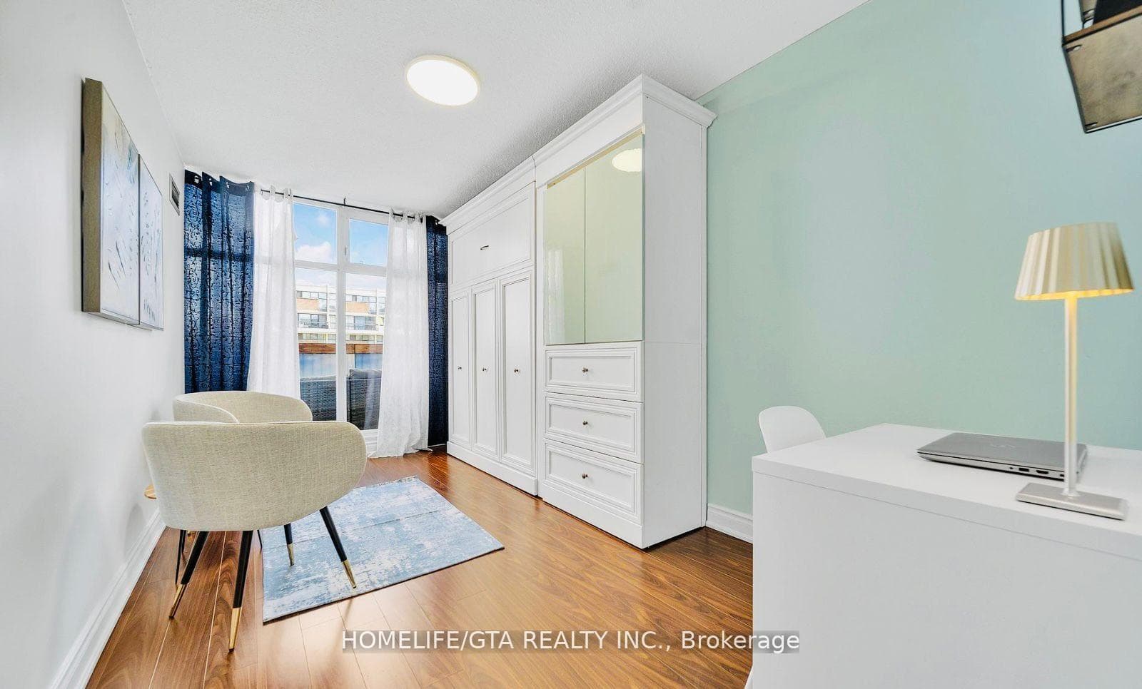 366 The East Mall N/A Unit 217 photo 7