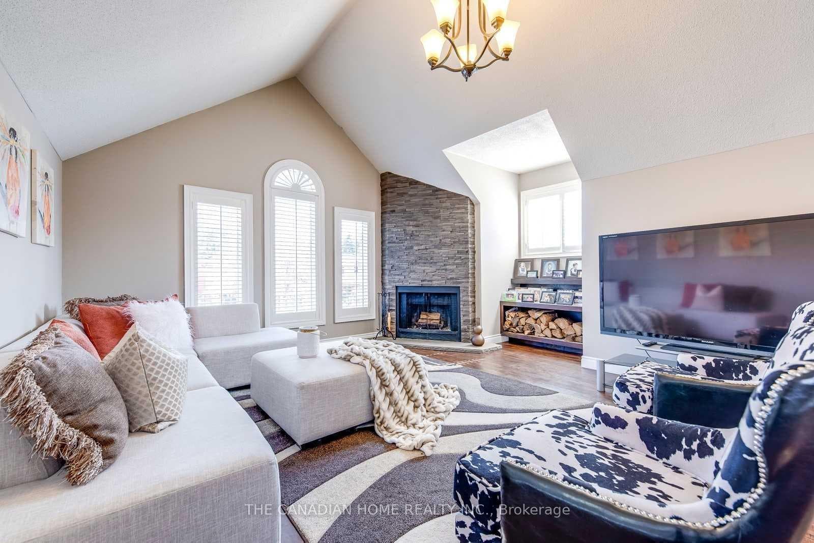 4147 Credit Pointe Drive photo 17