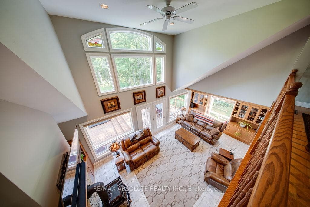 685 BOUNDARY Road photo 38