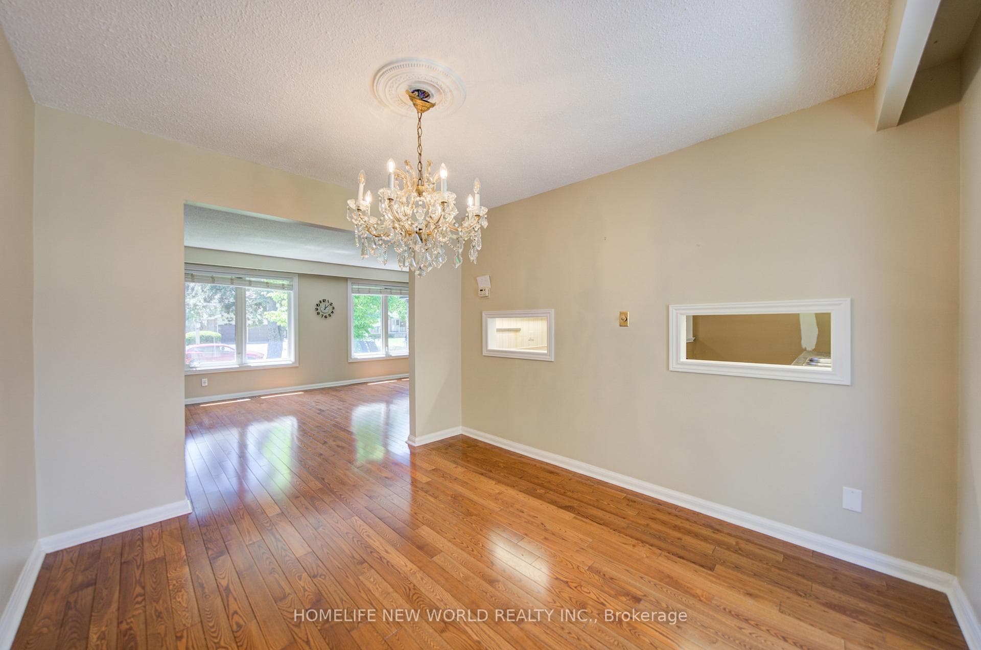 42 Hamilton Hall Drive photo 8