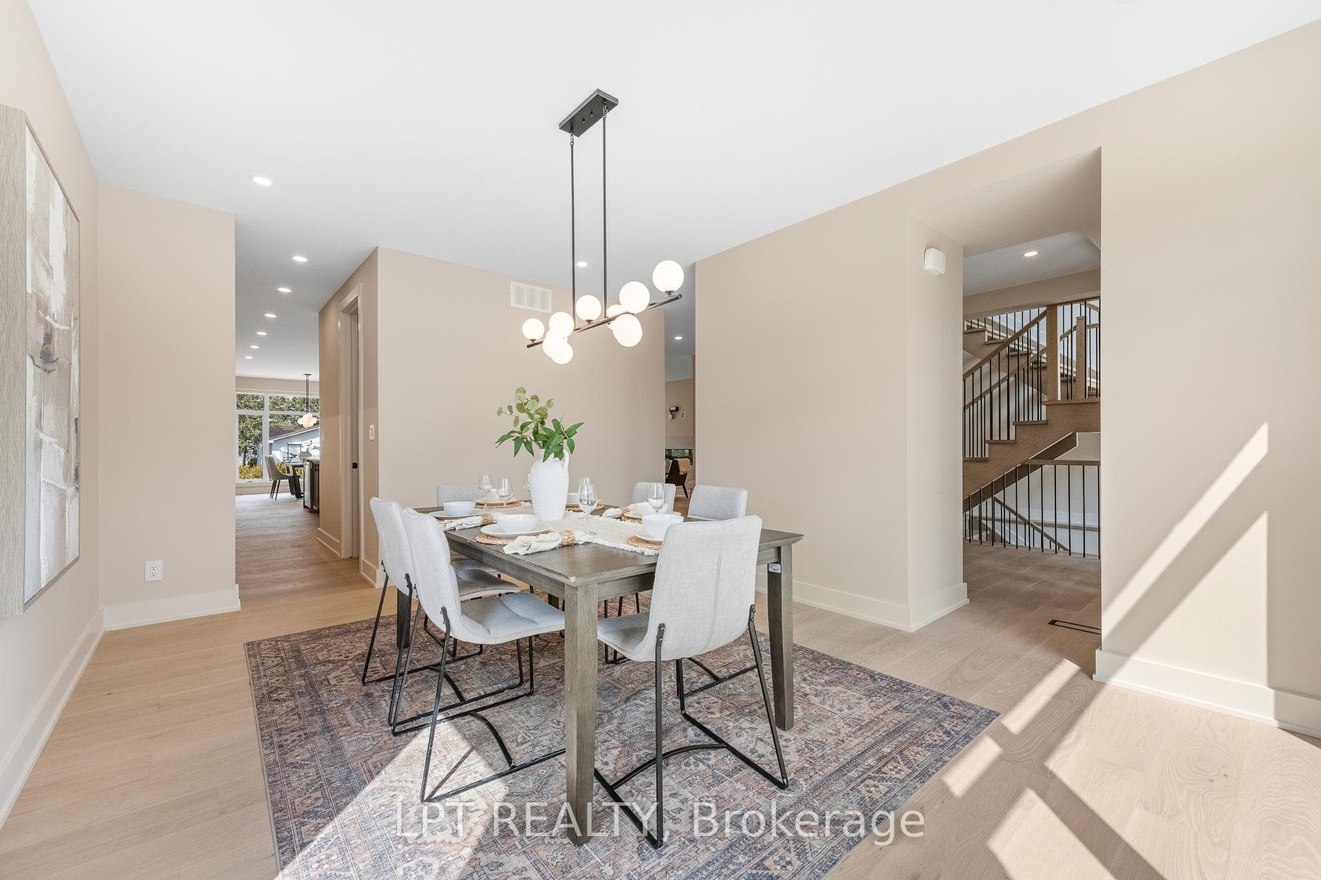 15 Briggs Avenue photo 7