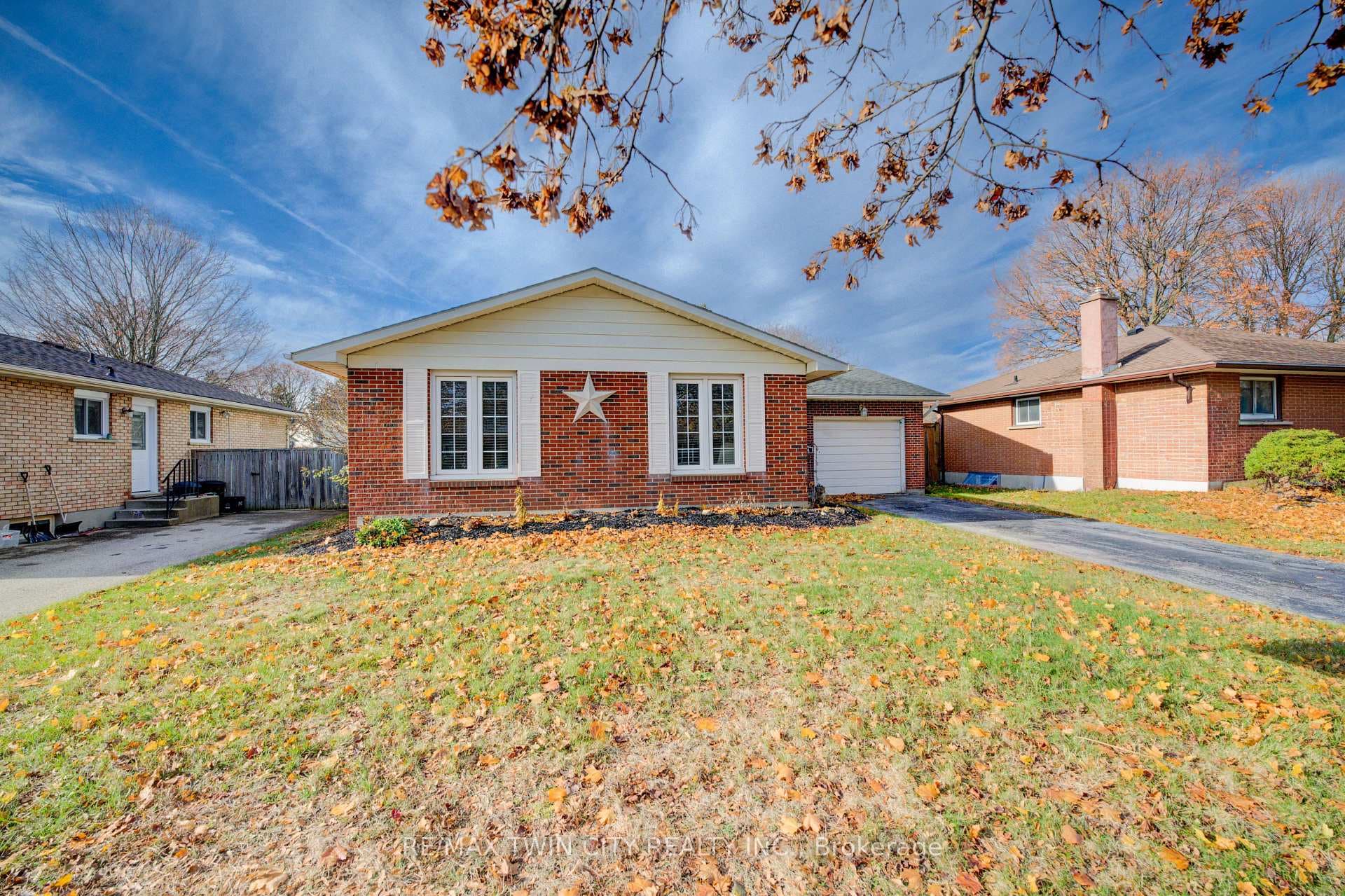 124 Oak St. - Simcoe