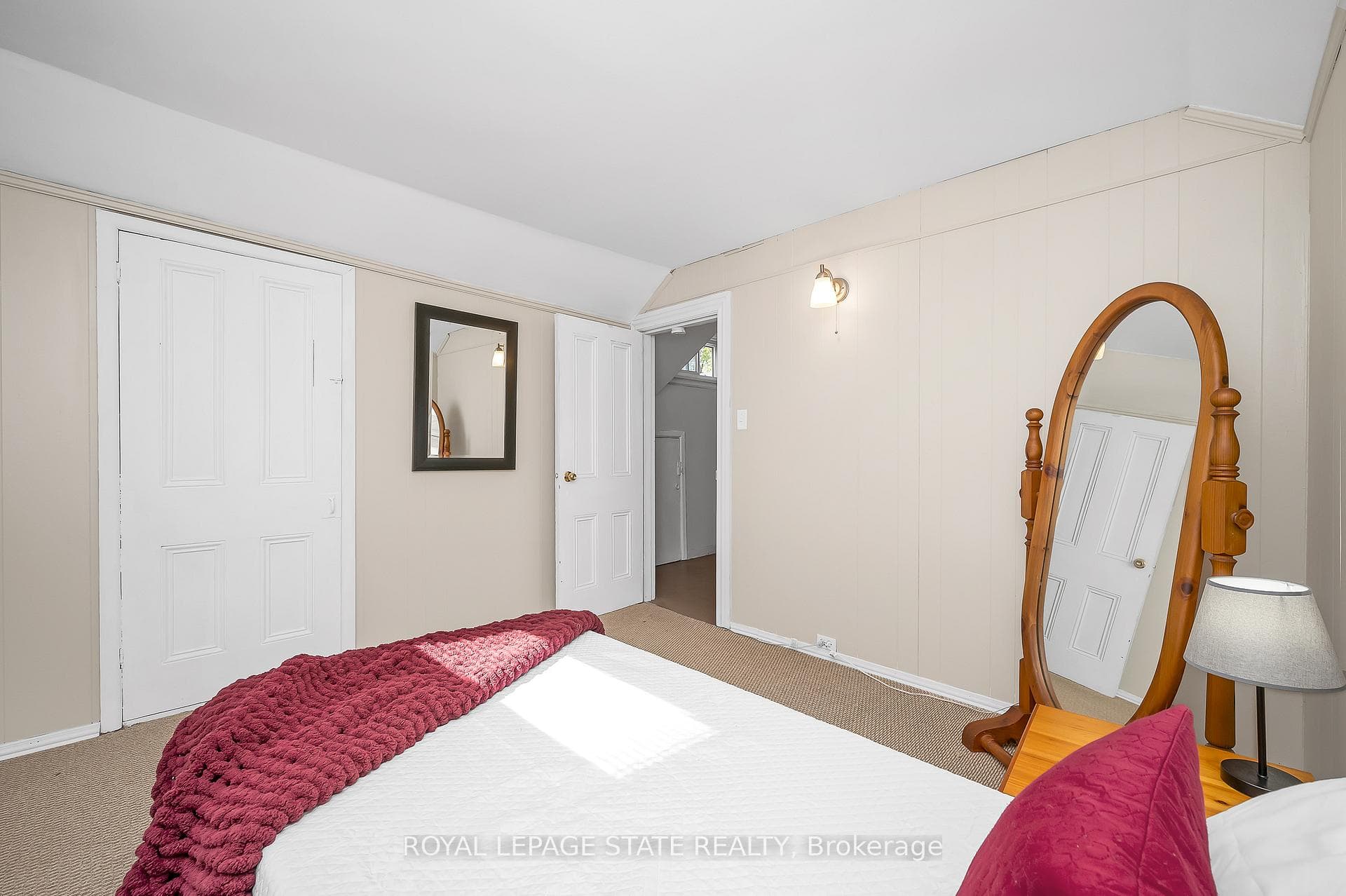 127 East Avenue photo 22