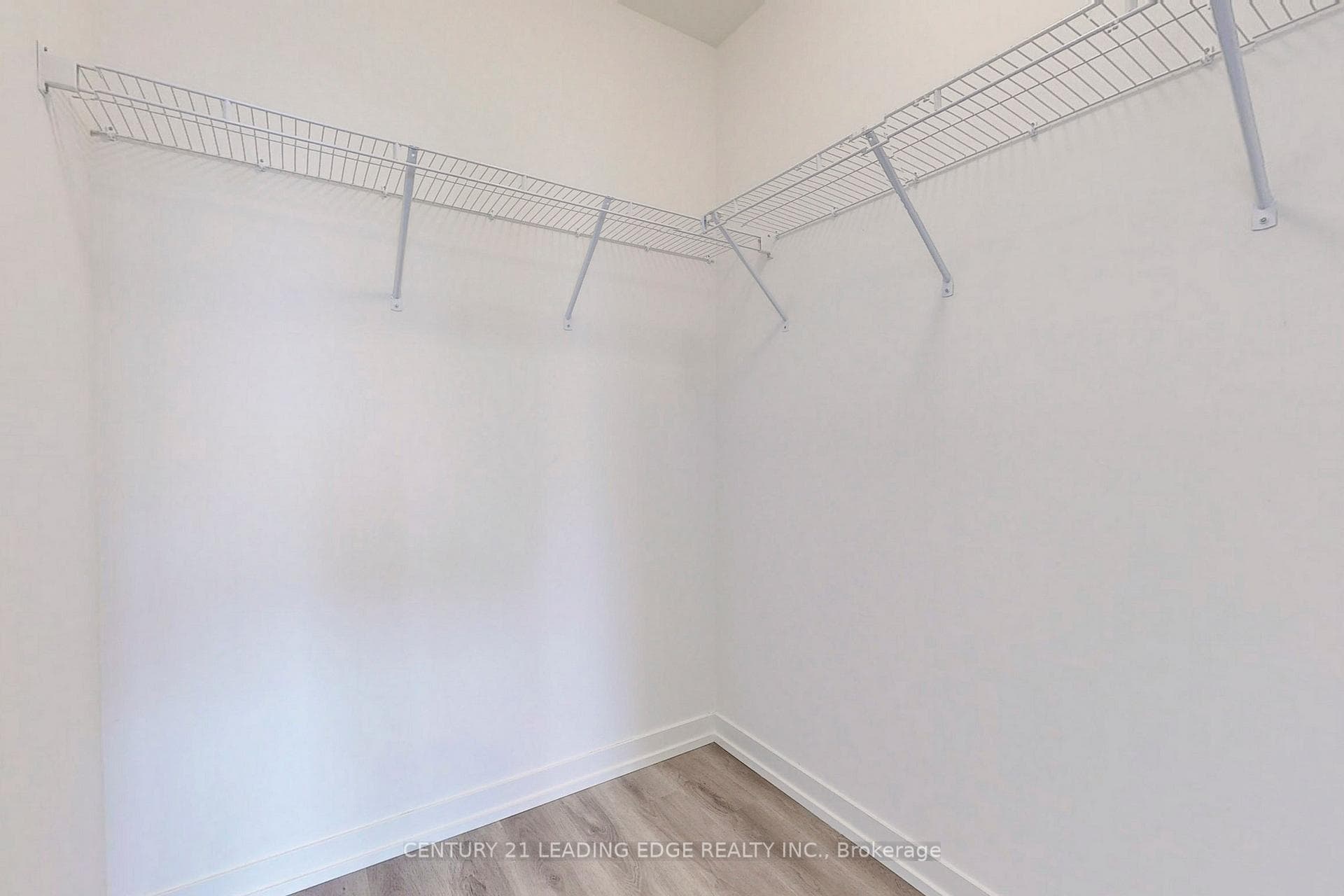138 Downes Street Unit 5909 photo 17