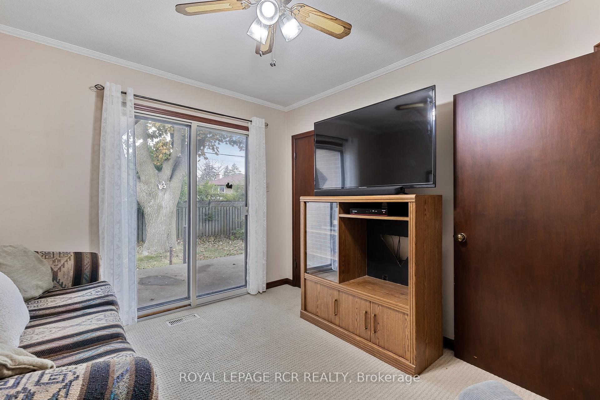 464 Scarborough Golf Club Road photo 17