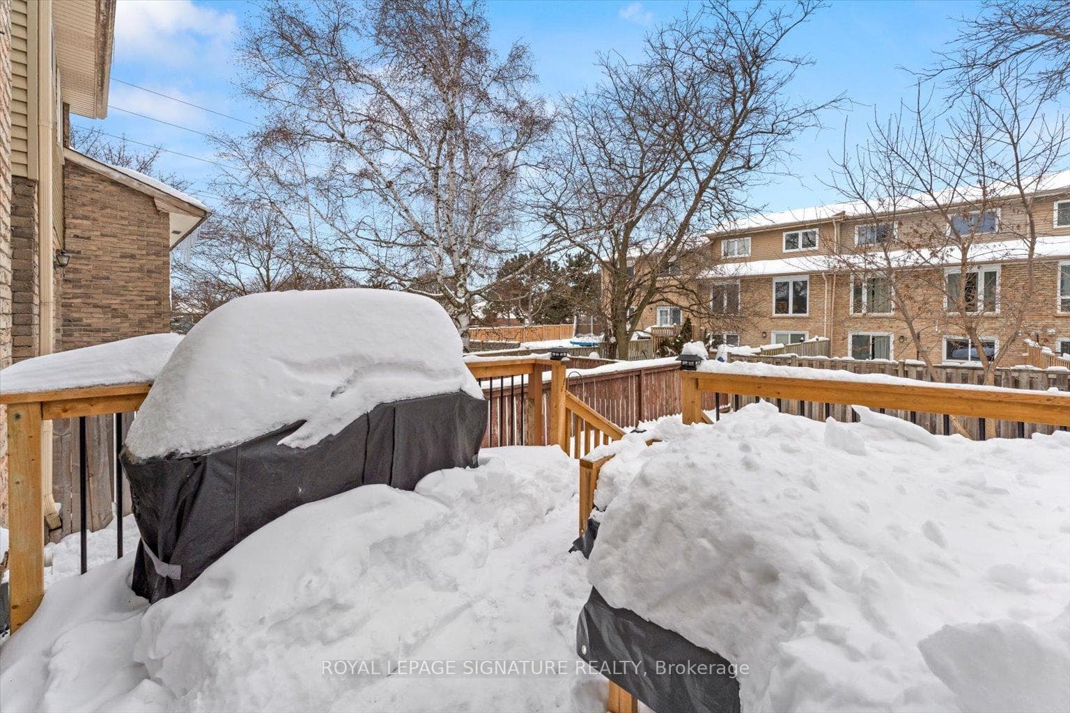 858 Hyland Street photo 29