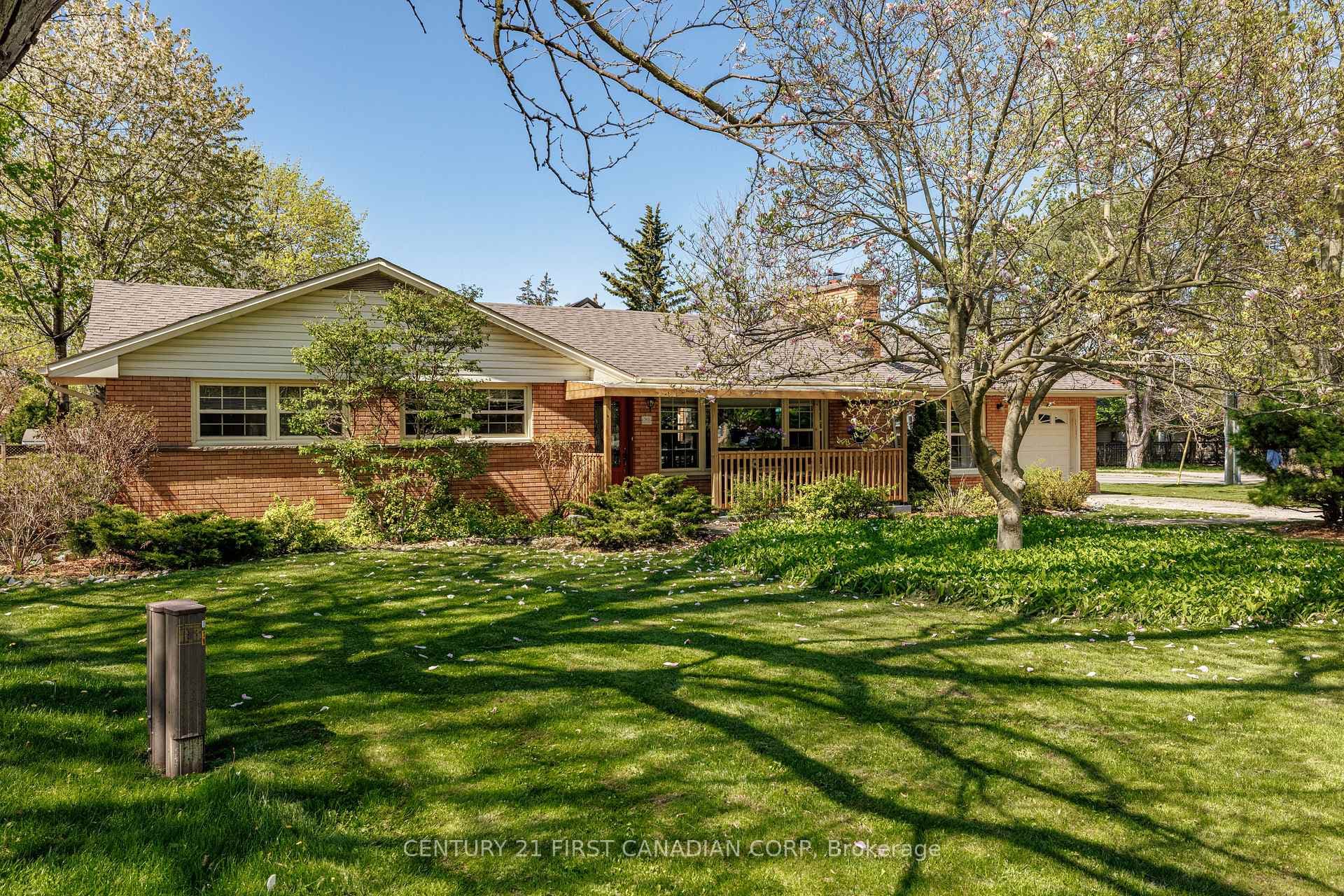 363 Ridout Street photo 29