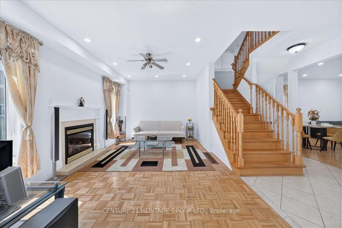 19 Reynolds Avenue photo 17