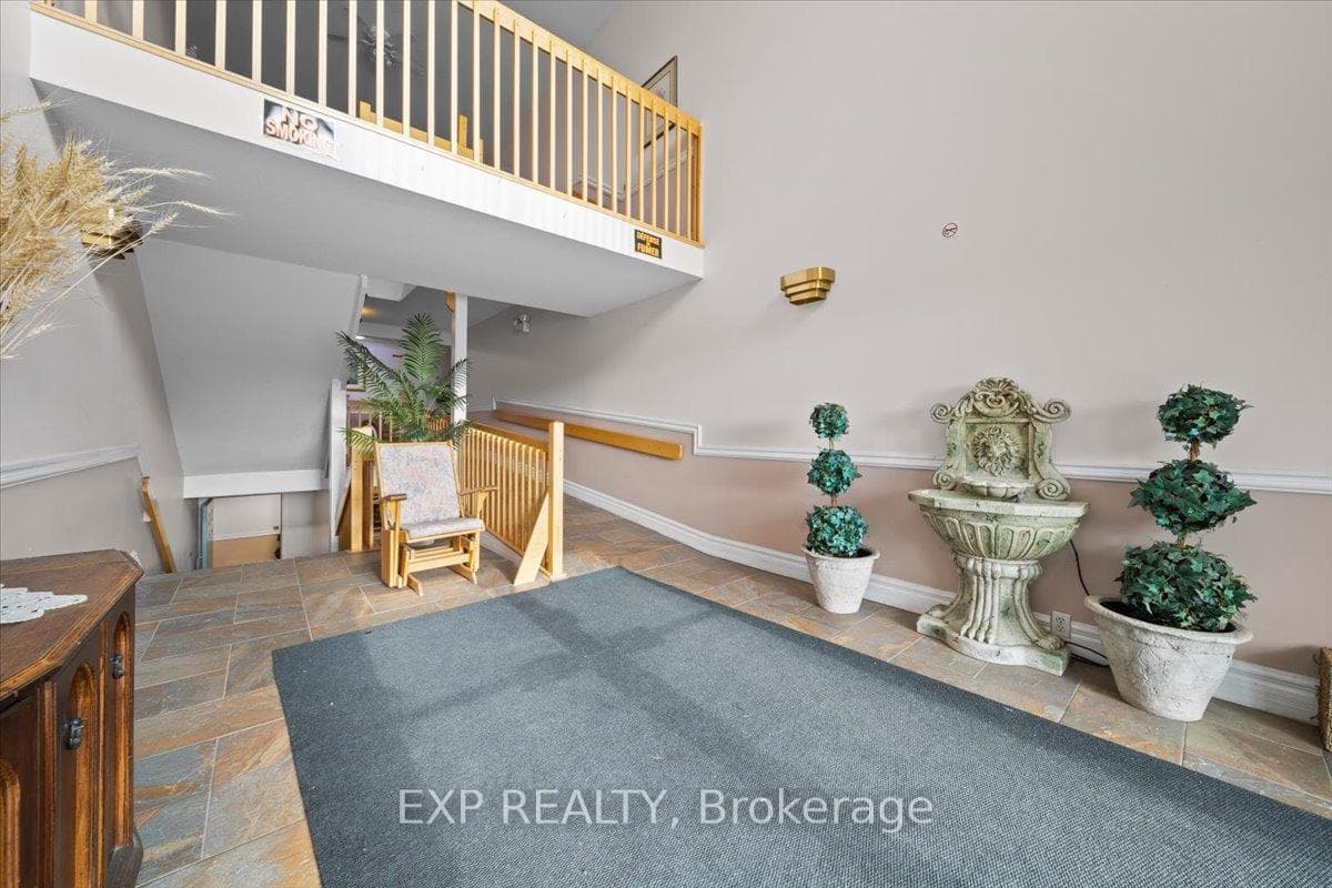469 CHURCH Street Unit 18 photo 4