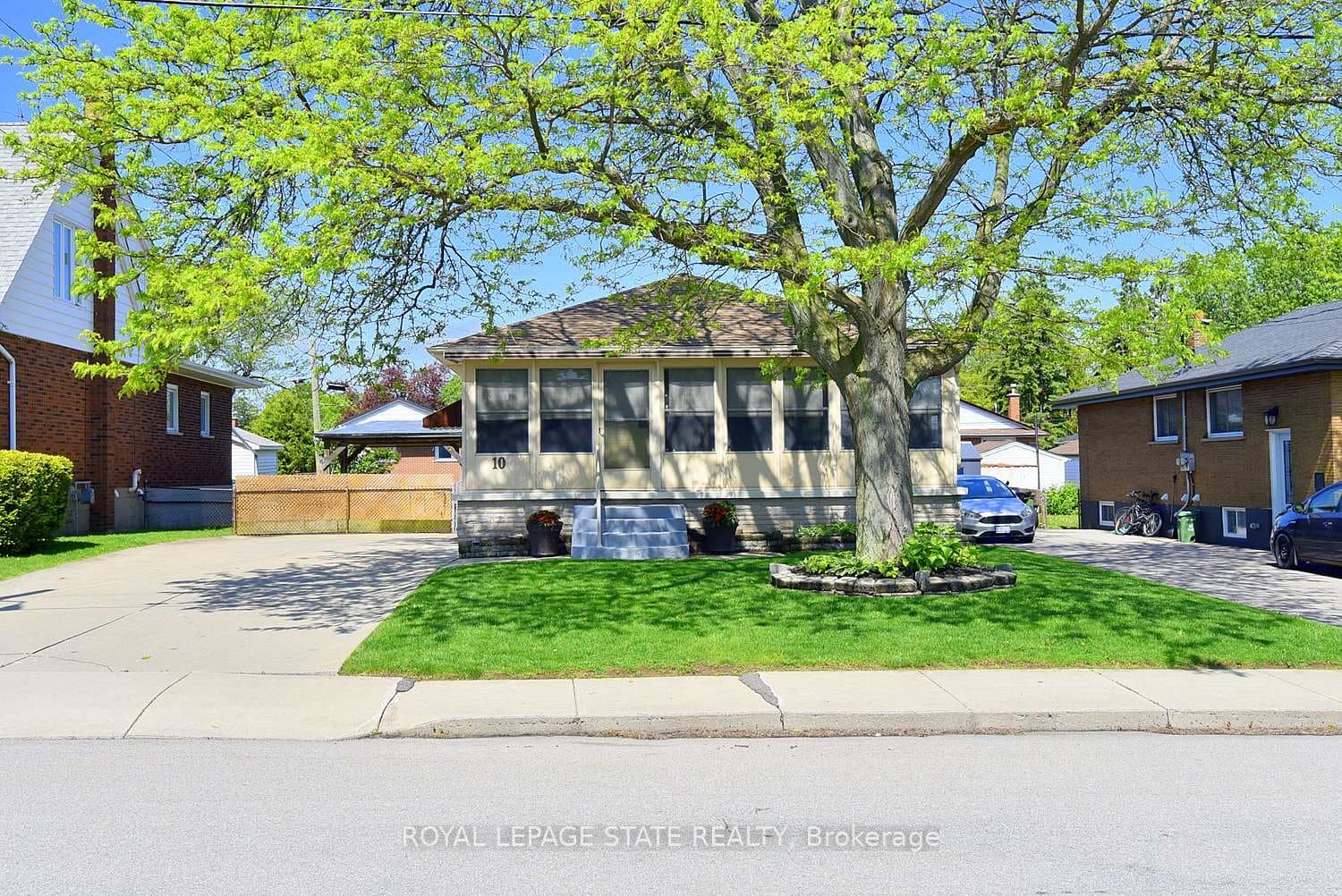 10 Alderney Avenue photo 2