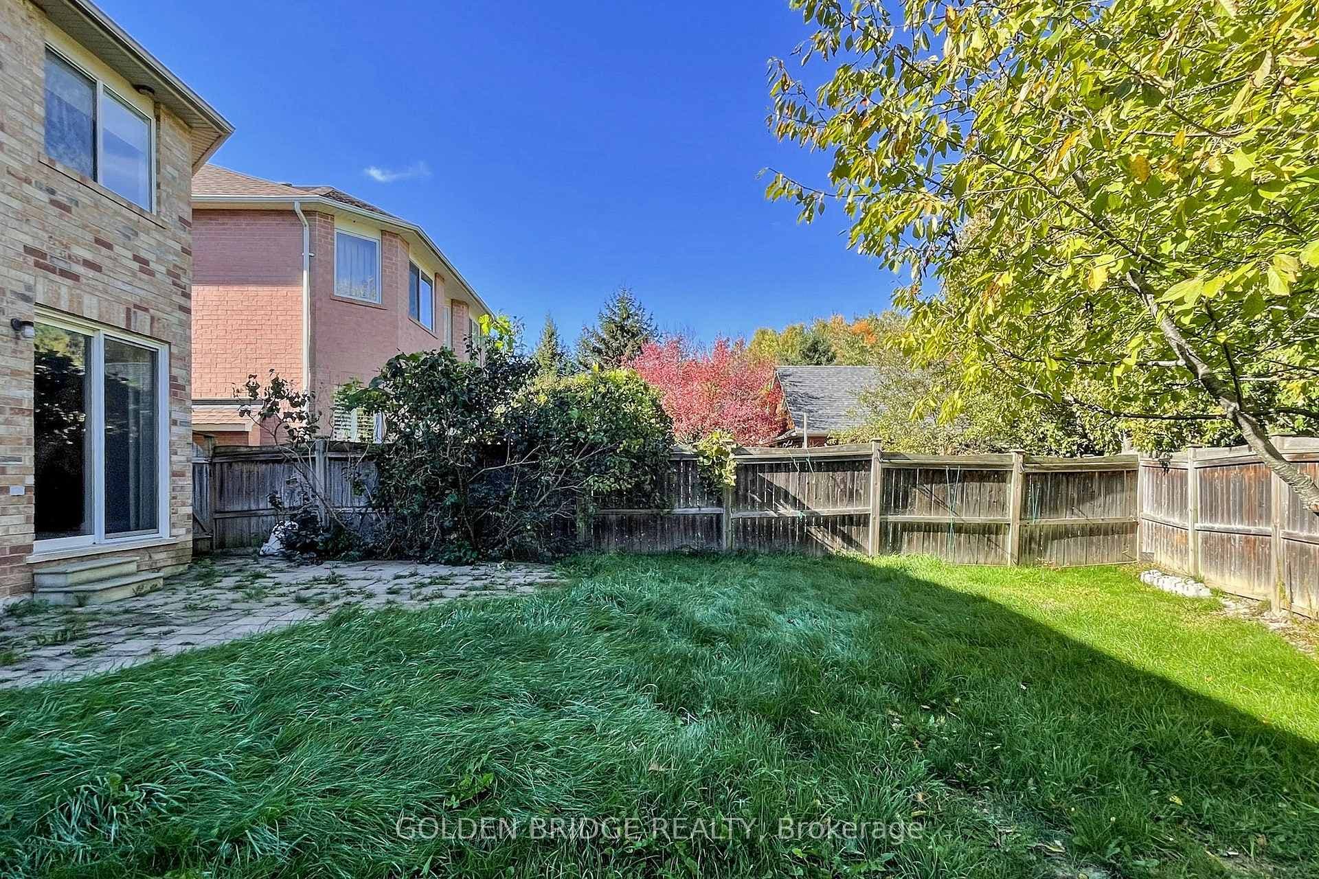 158 Worthington Avenue photo 46