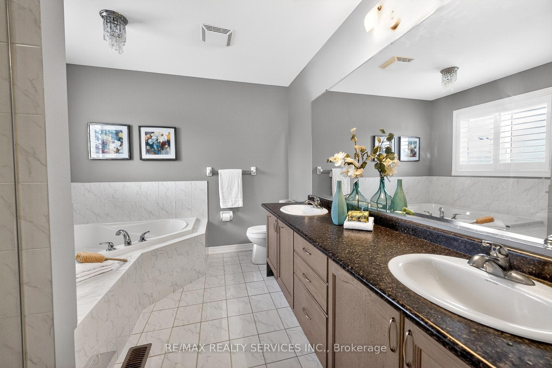 20 Maywood Street photo 28