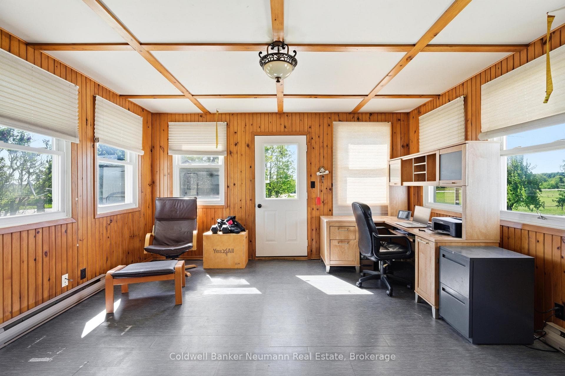 5116 Third Line photo 9