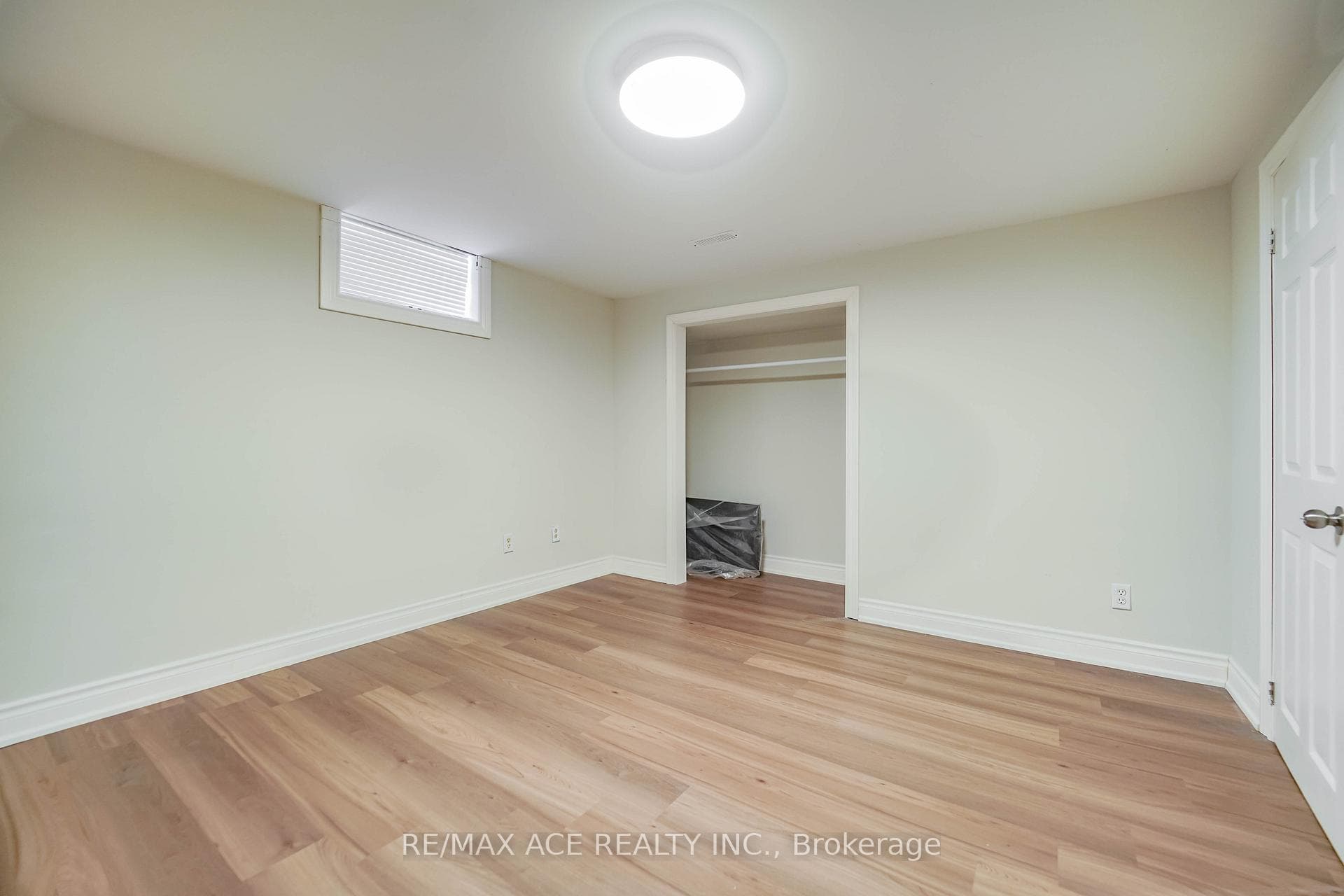 1425 Lakefield Street photo 49
