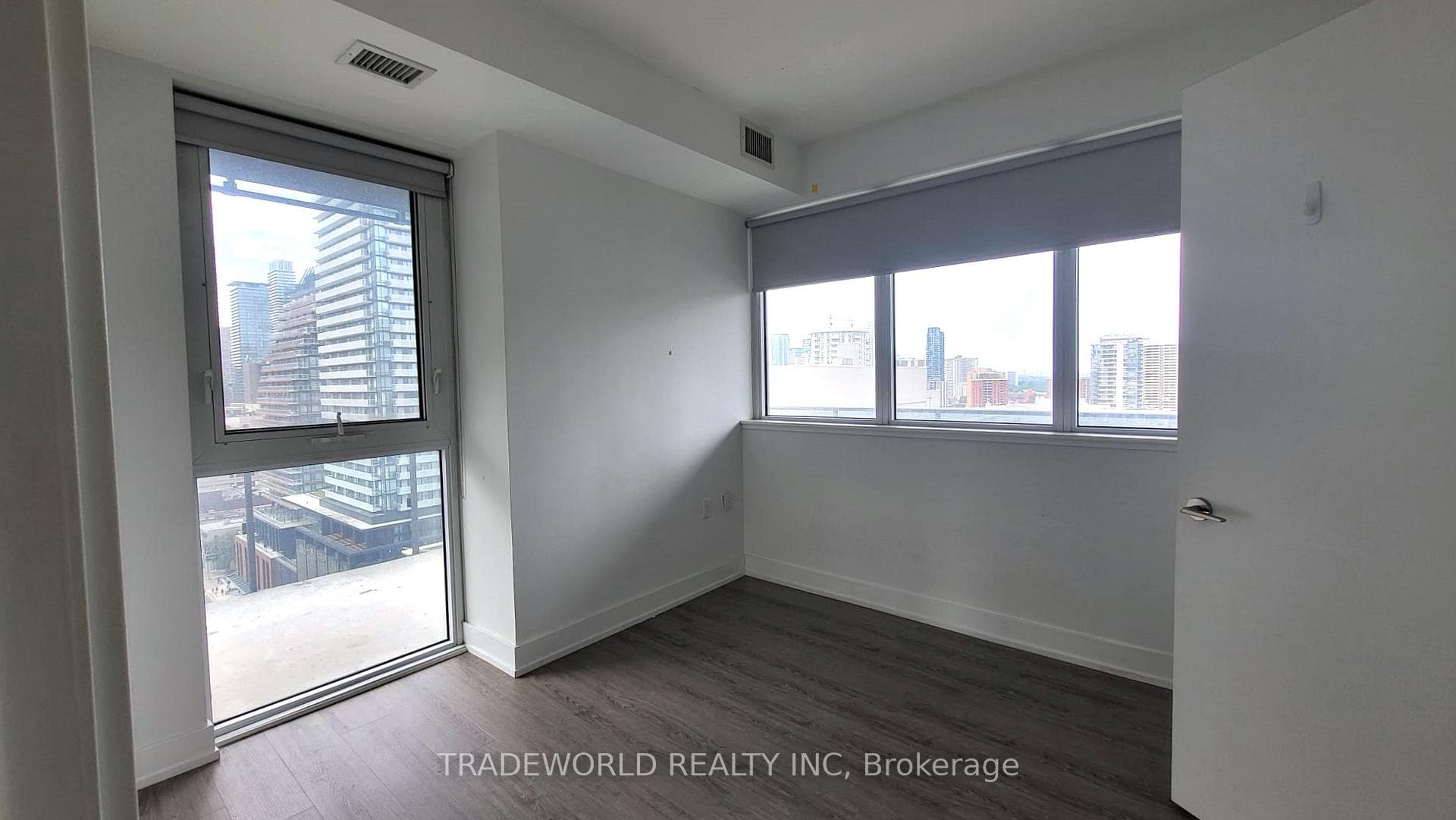7 Grenville Street Unit 2105 photo 5
