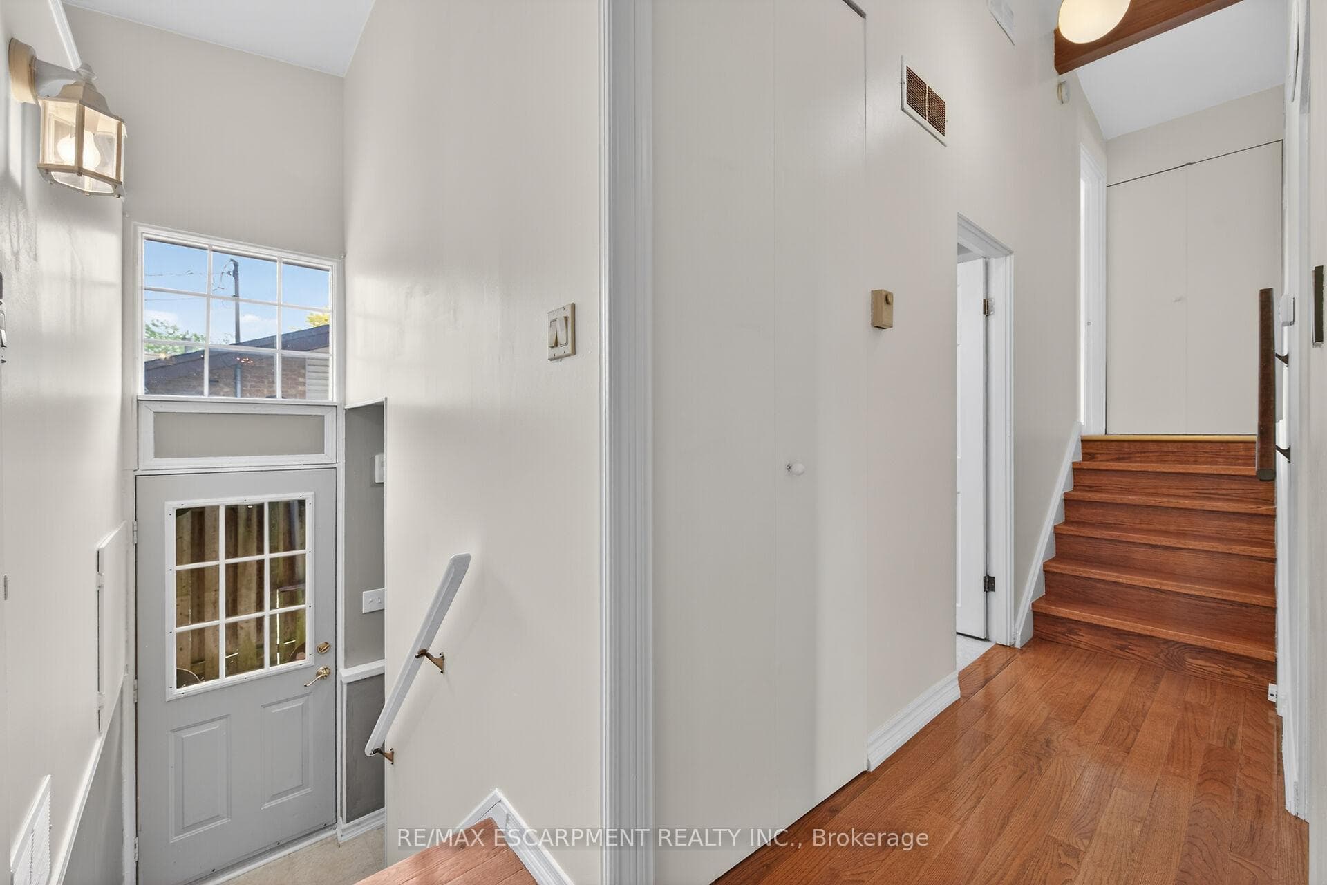 217 West 15th Street photo 19