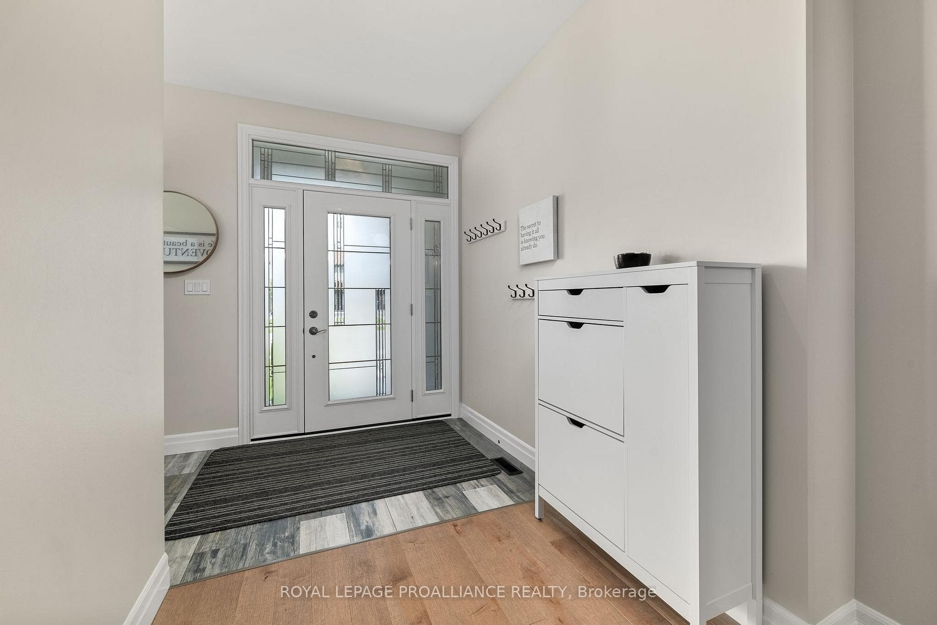 78 Essex Drive photo 4