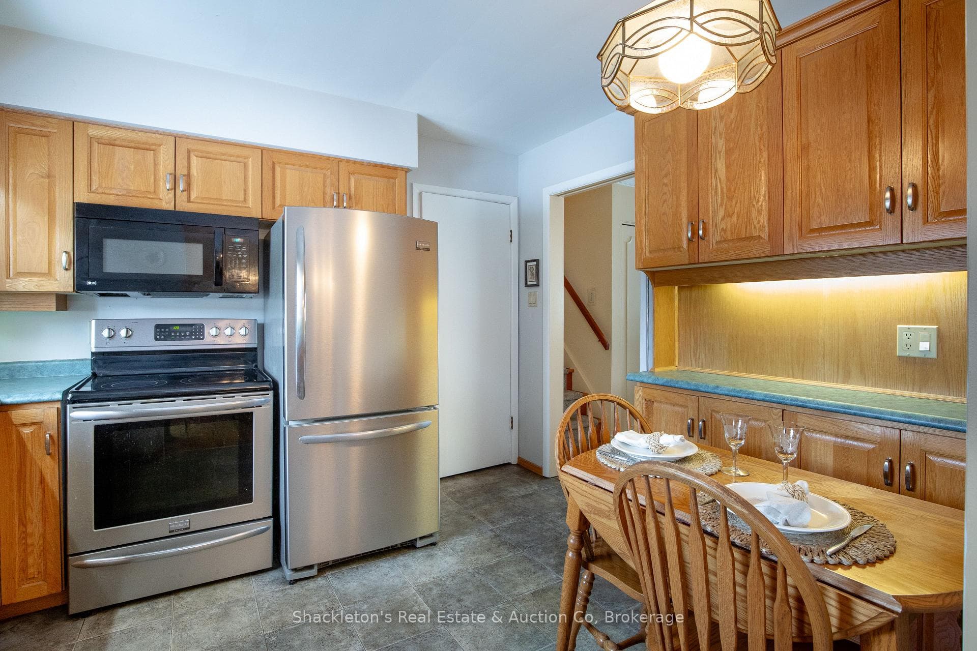 148 Glendon Road photo 9