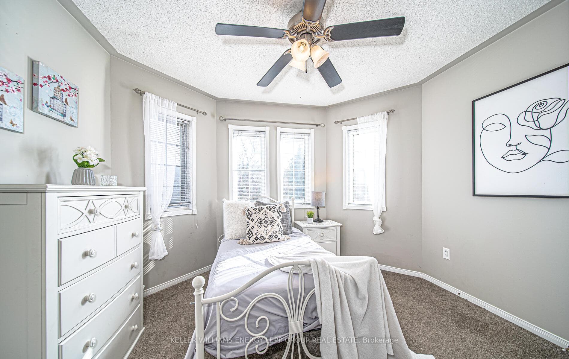 14 Sawyer Avenue photo 17