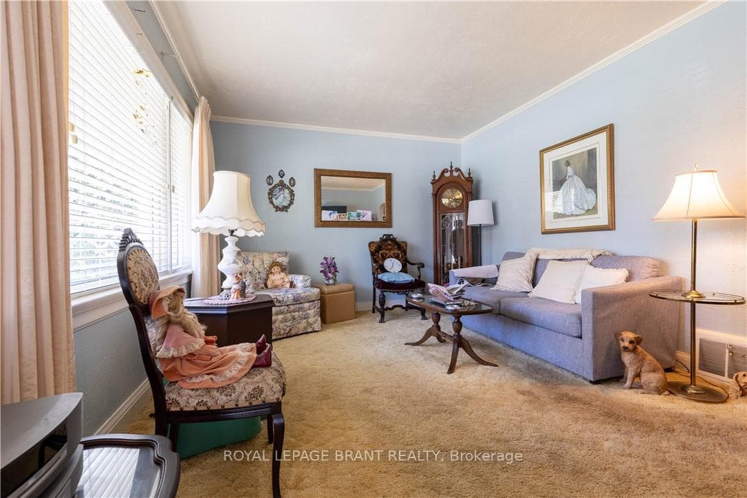 154 Talbot Street photo 3
