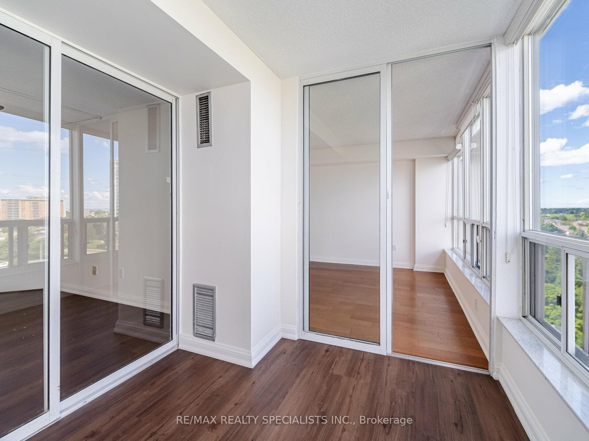 22 Hanover Road Unit 808 photo 19