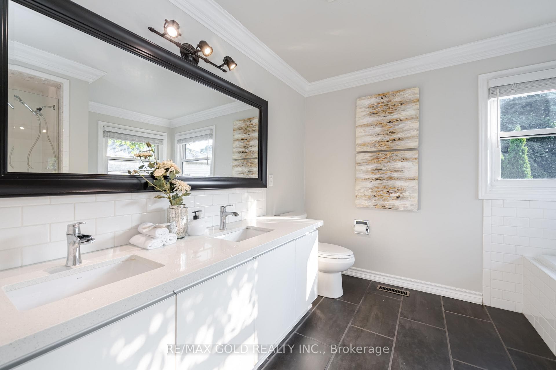 18 Chatsworth Crescent photo 21