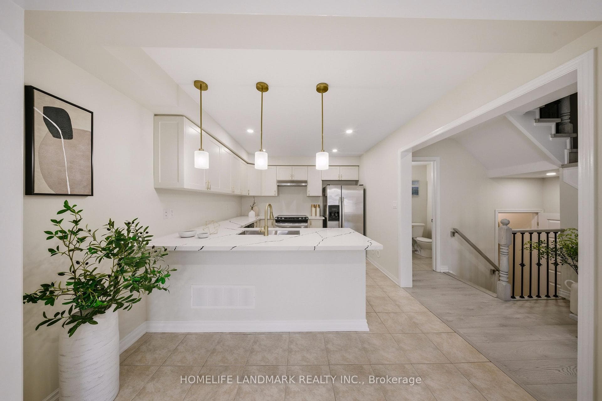 268 Wetenhall Landing photo 11